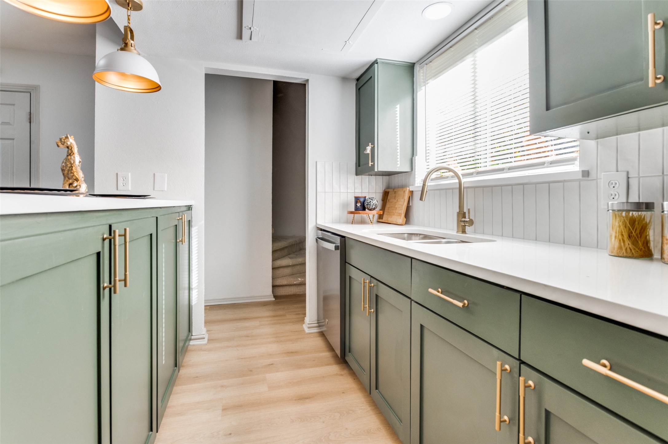 2702 Douglas Avenue 129