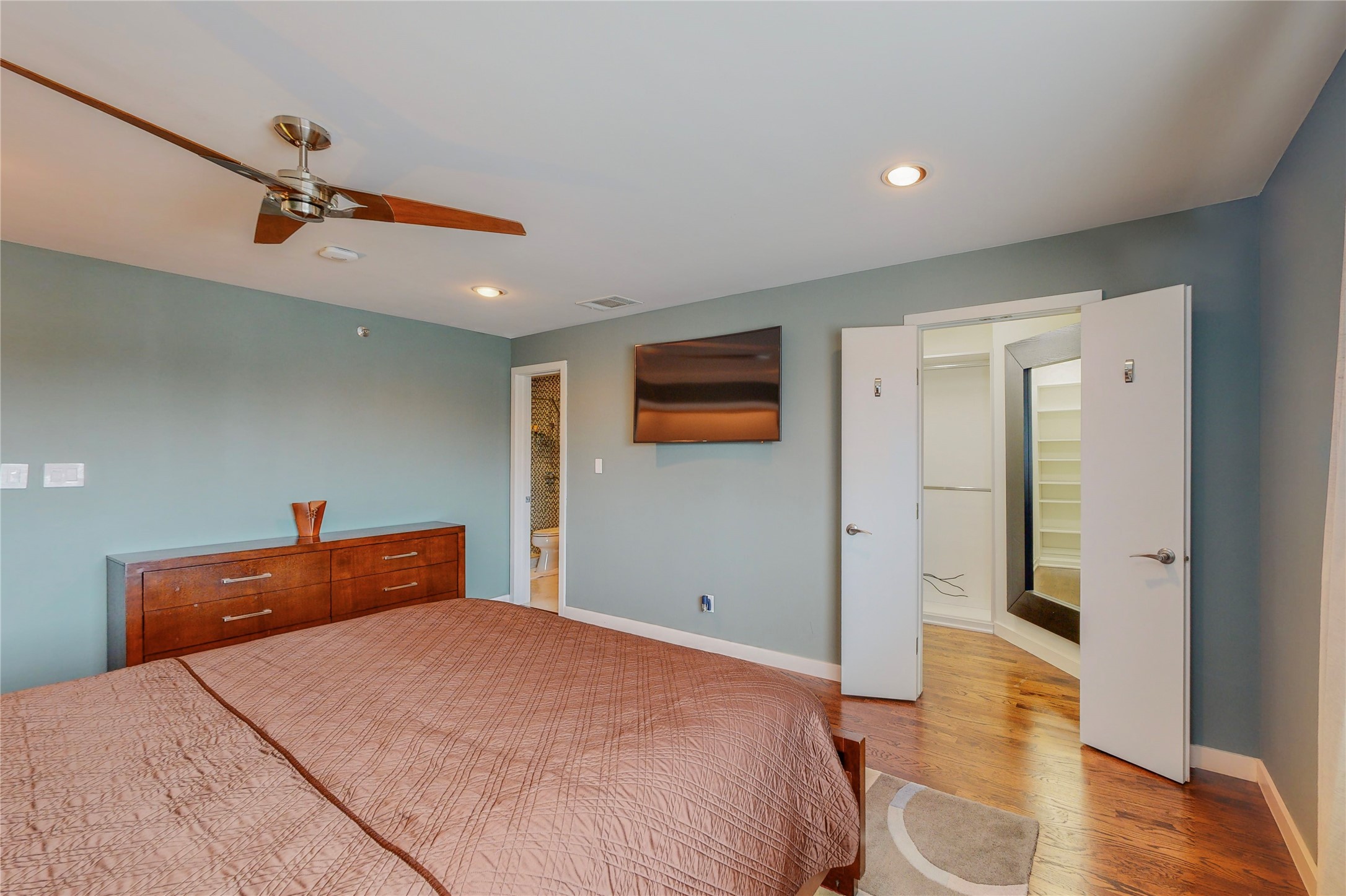 1010 Allen Street 226