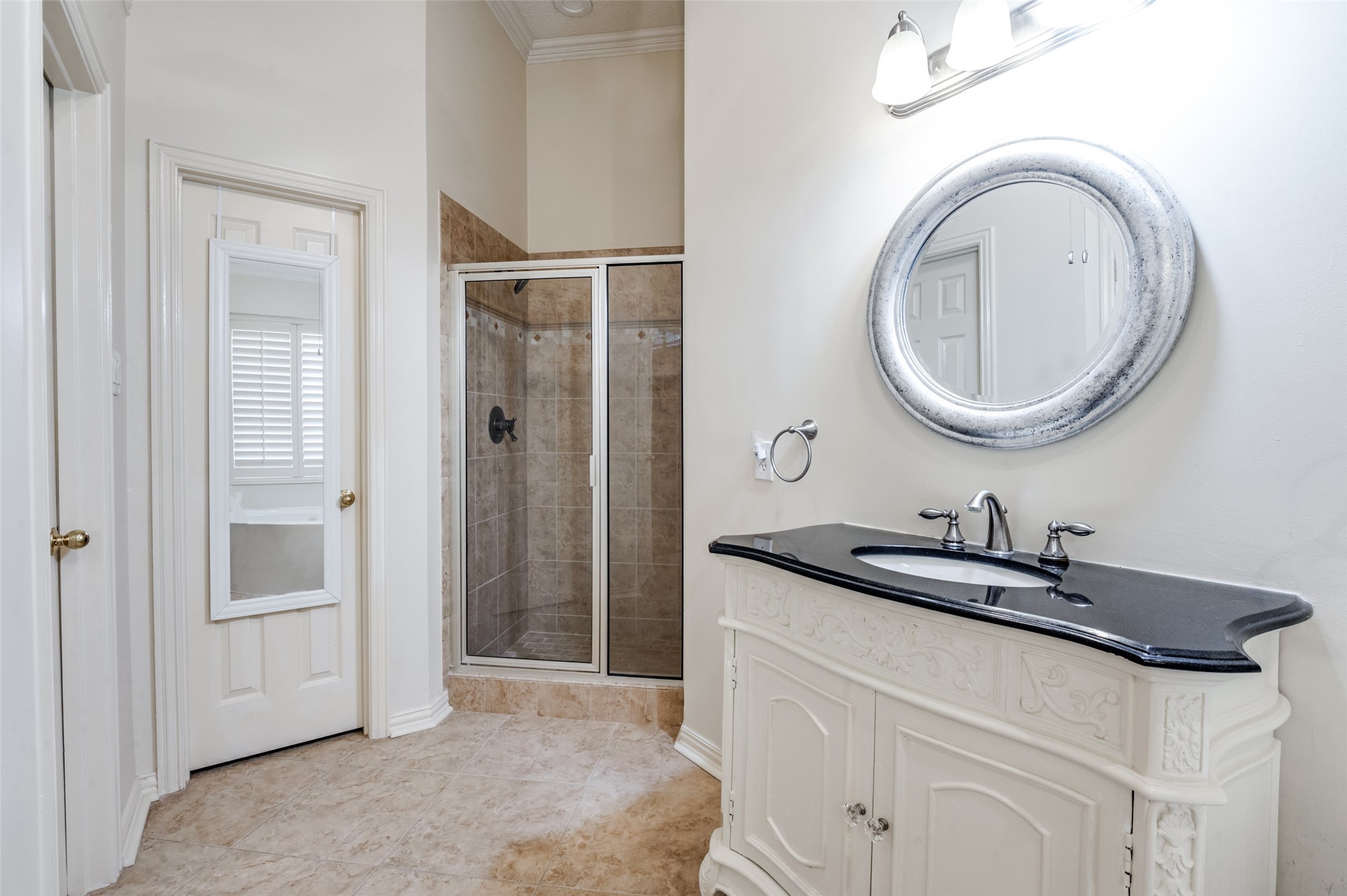 11000 Alexandria Drive