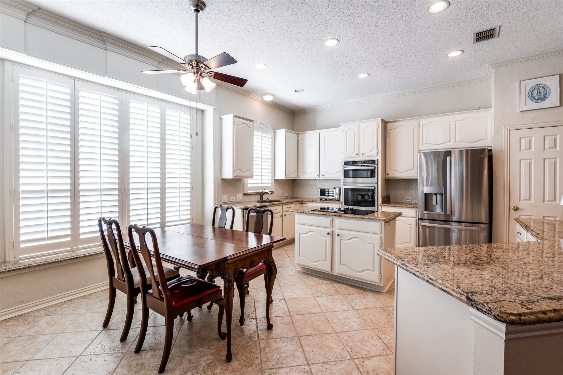 11000 Alexandria Drive