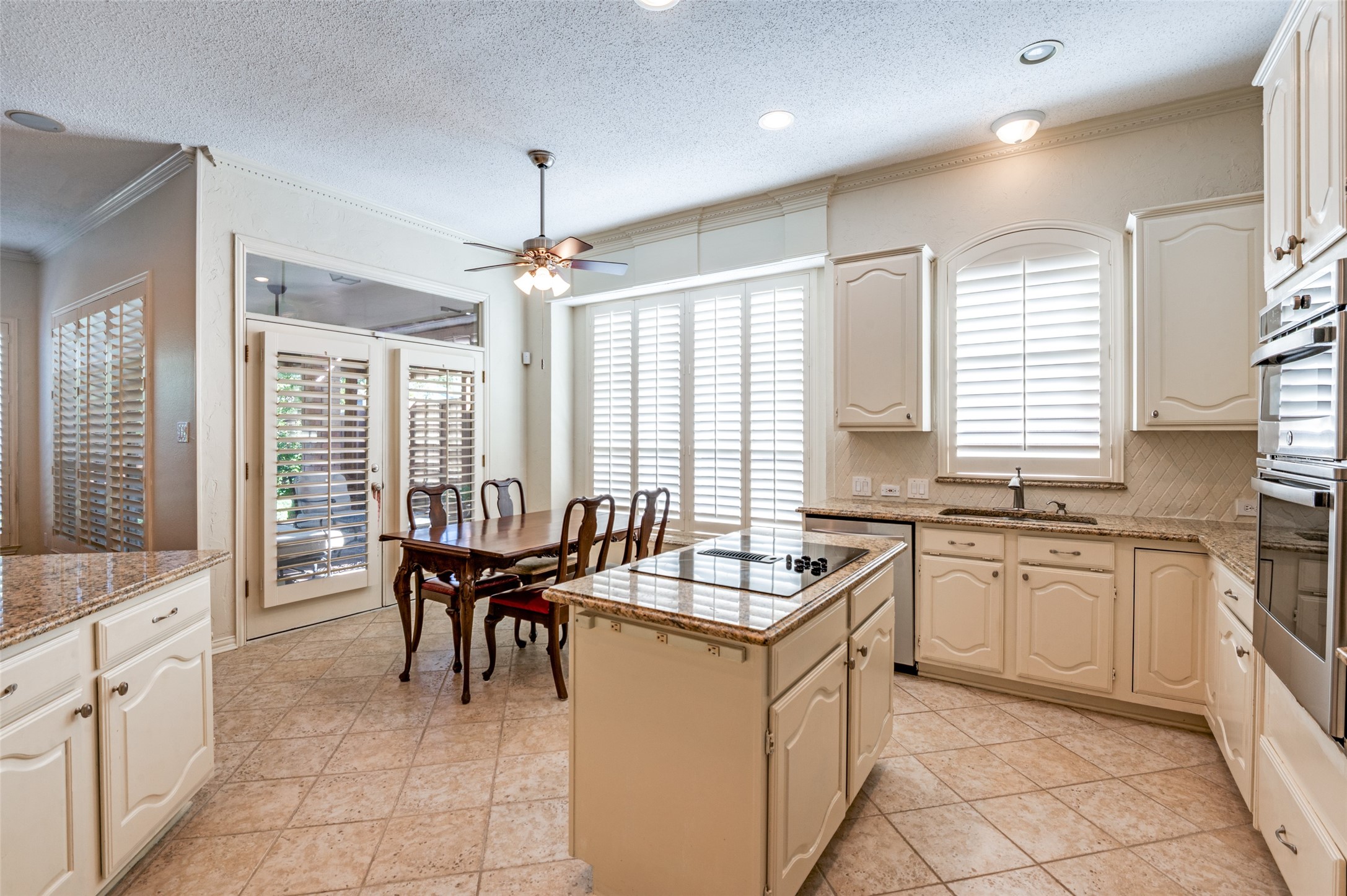 11000 Alexandria Drive