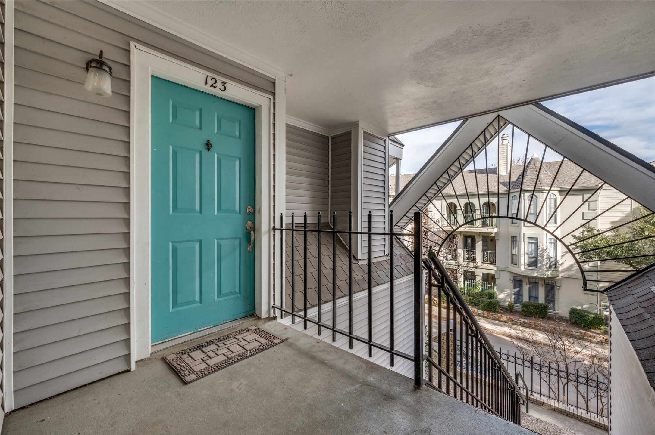 1001 Liberty Street 123