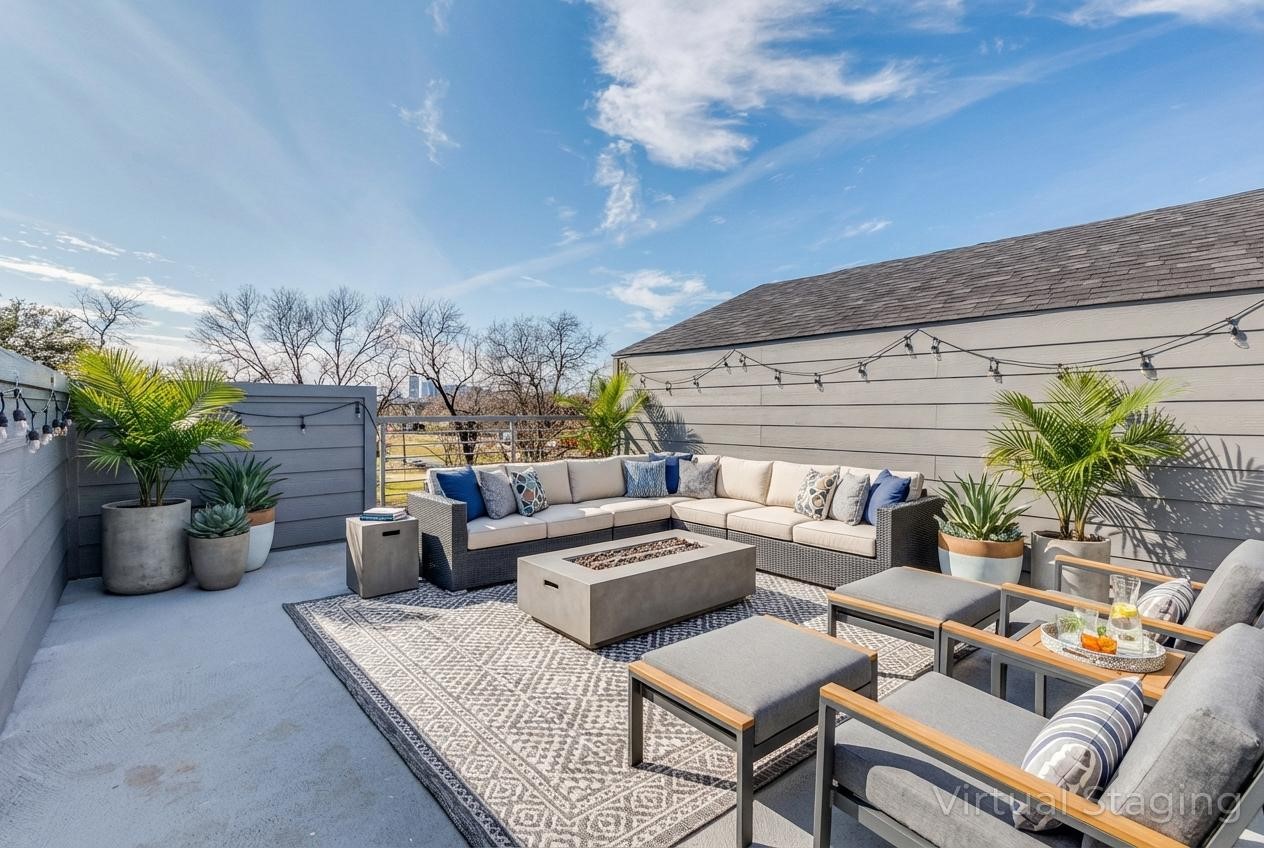 402 S Henderson Avenue