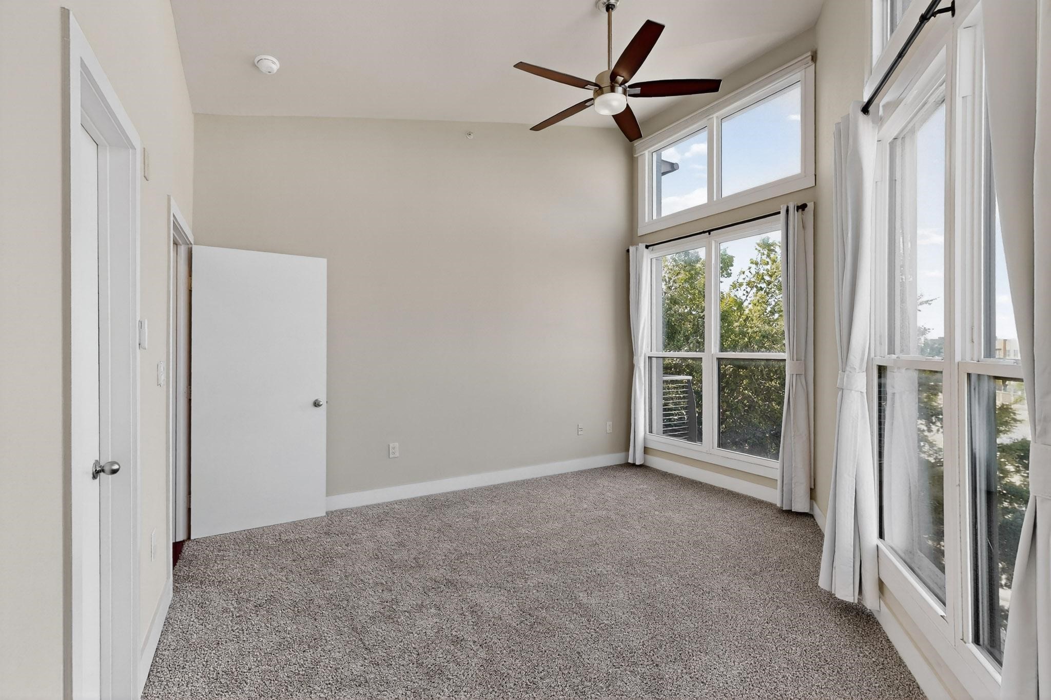 4414 Cedar Springs Road 323