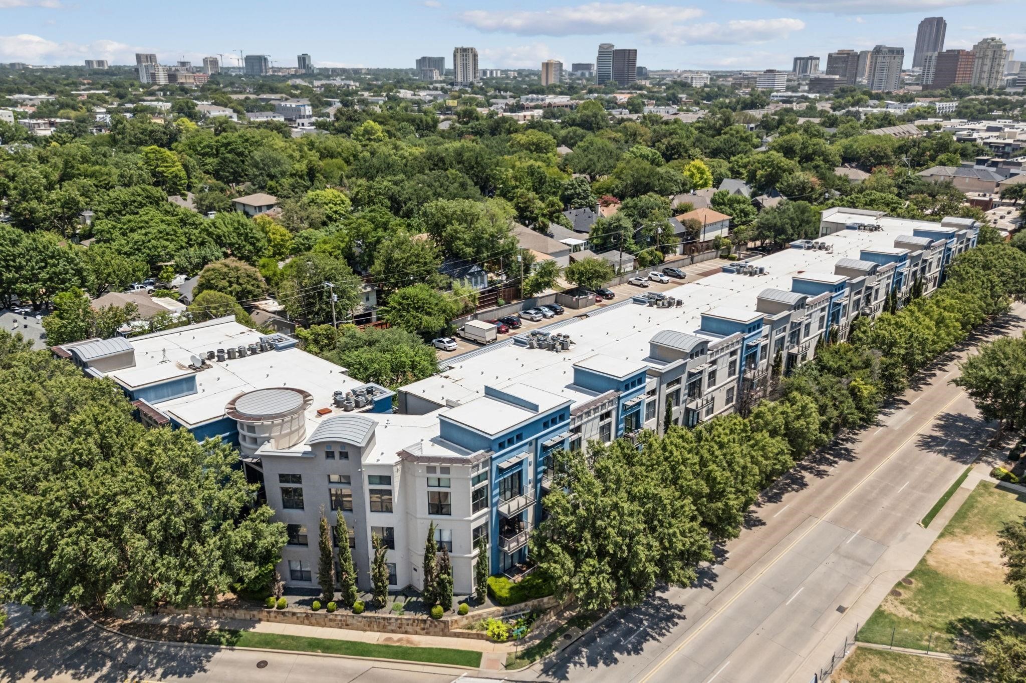 4414 Cedar Springs Road 323