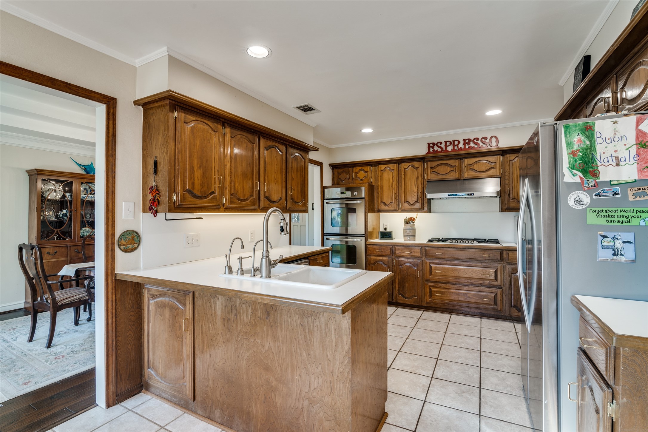 1402 Sherwood Drive