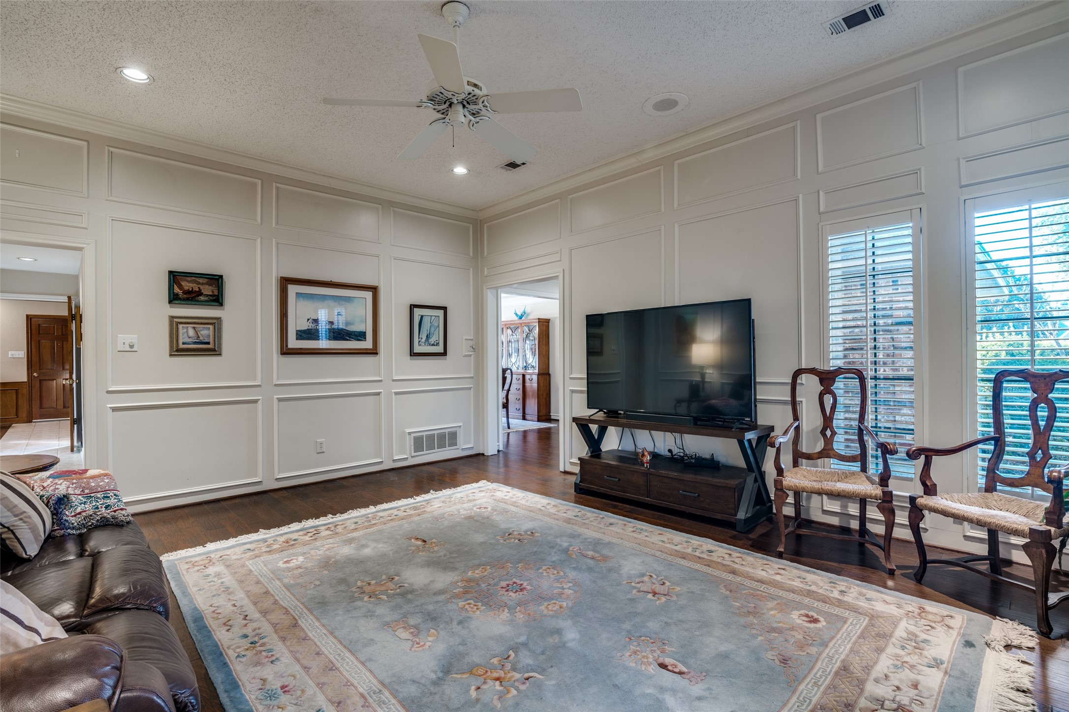 1402 Sherwood Drive