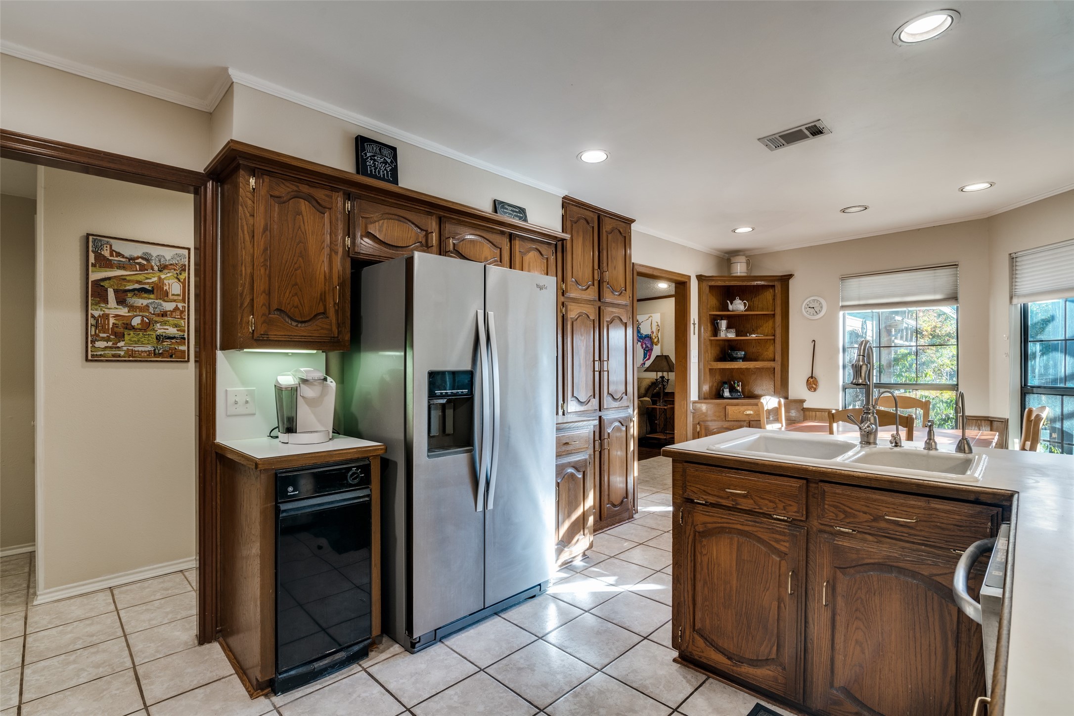 1402 Sherwood Drive