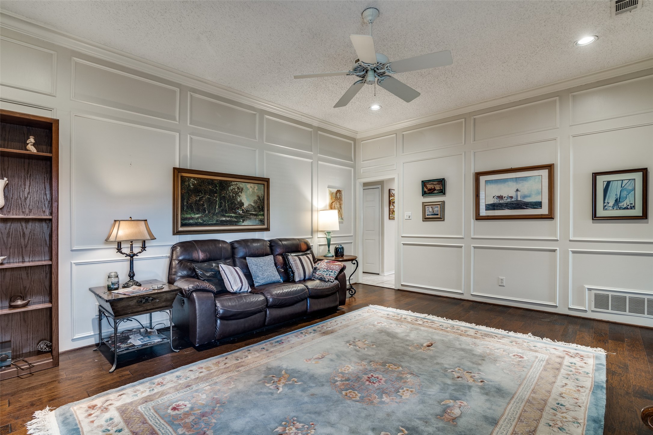 1402 Sherwood Drive