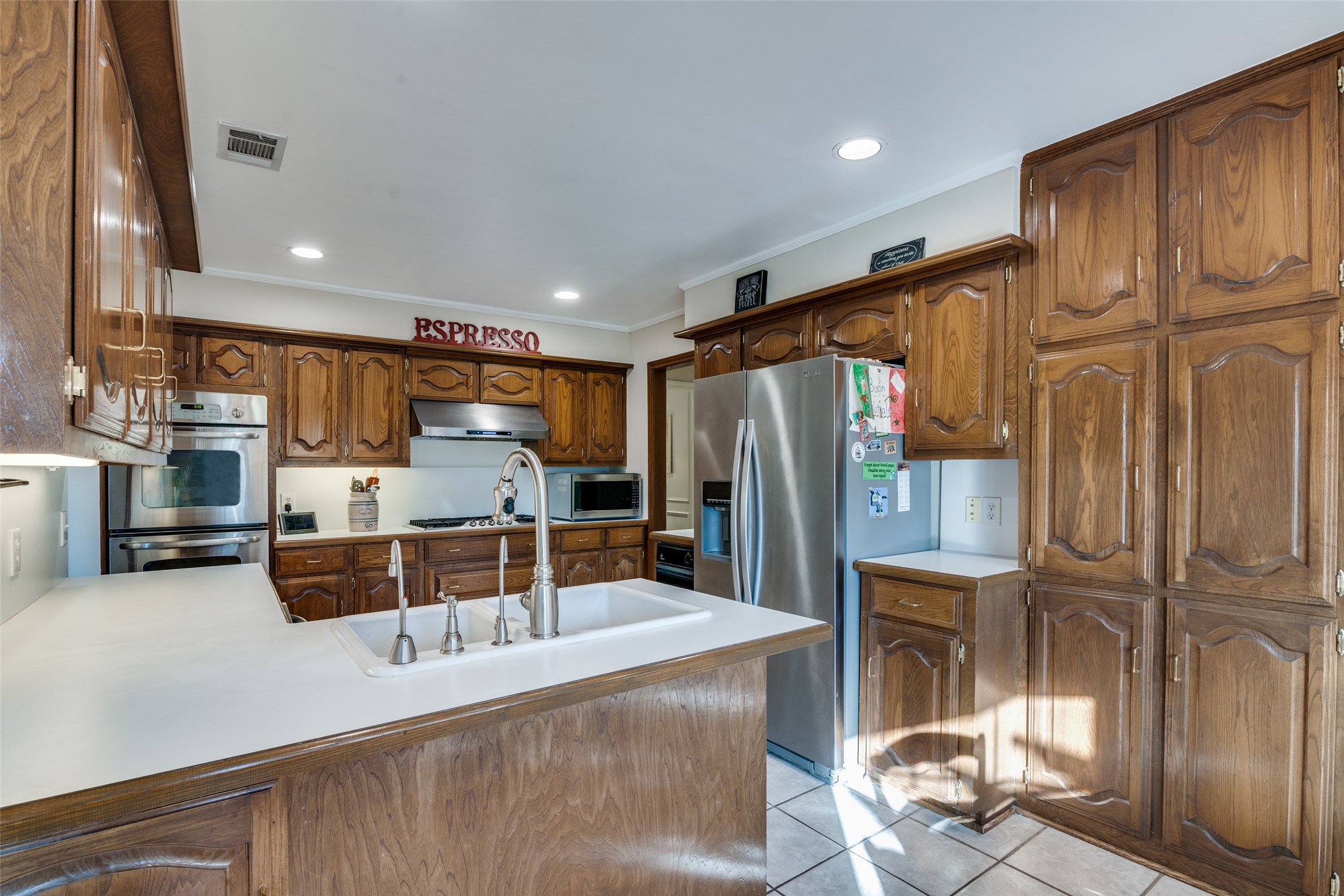 1402 Sherwood Drive
