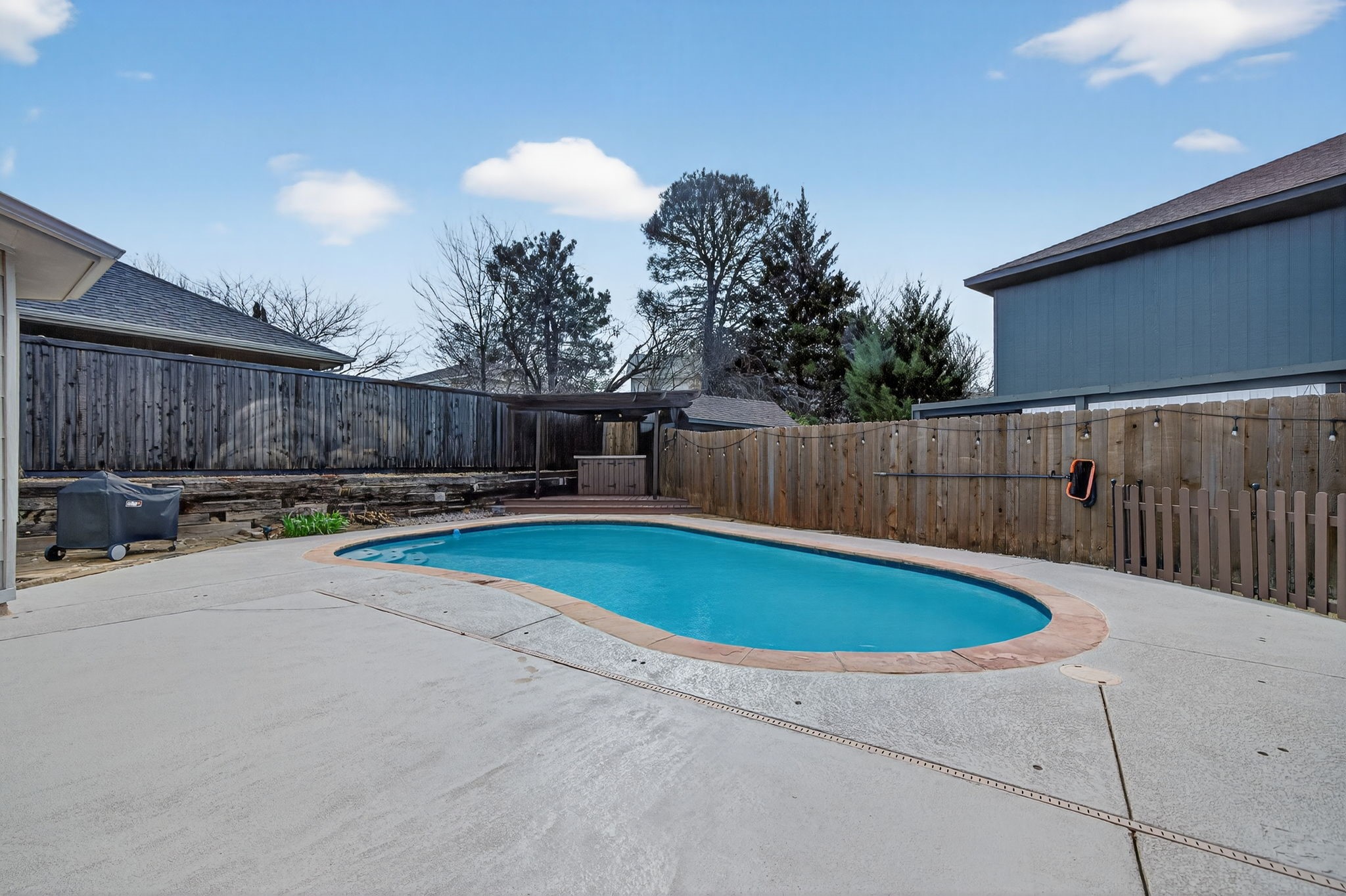 3415 Ivy Glen Drive