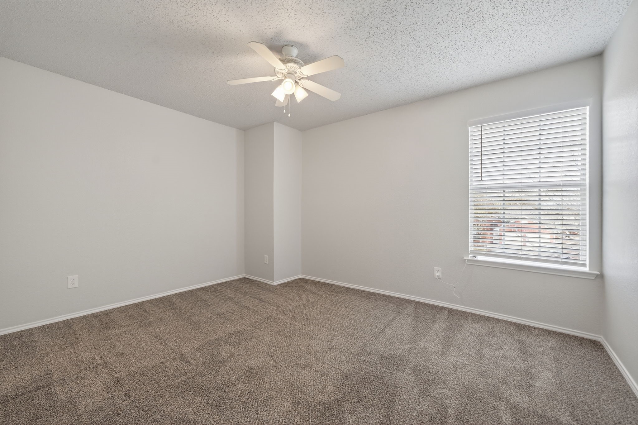 3415 Ivy Glen Drive