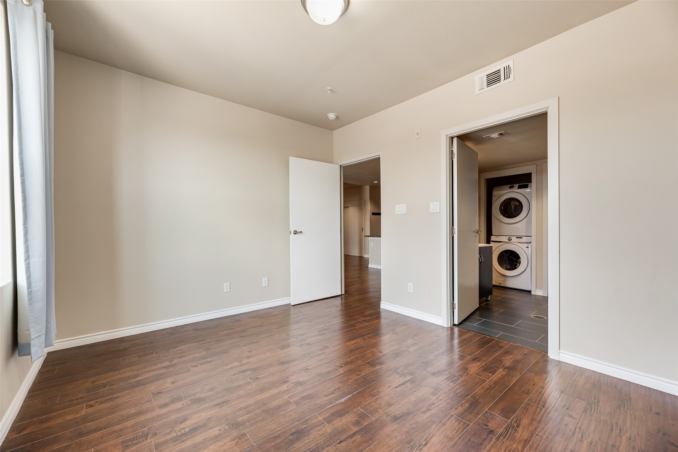 1100 W Trinity Mills Road 2040