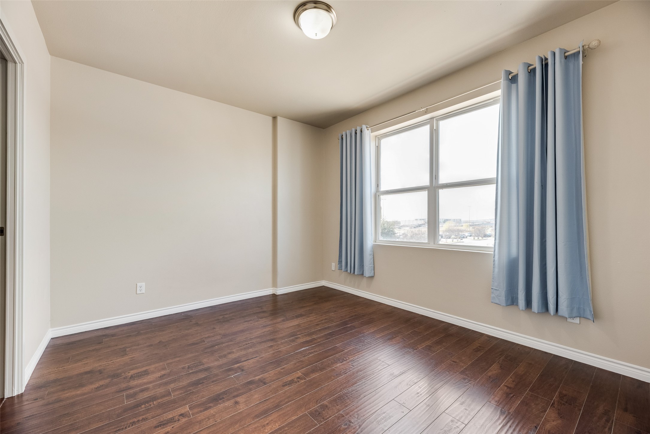 1100 W Trinity Mills Road 2040