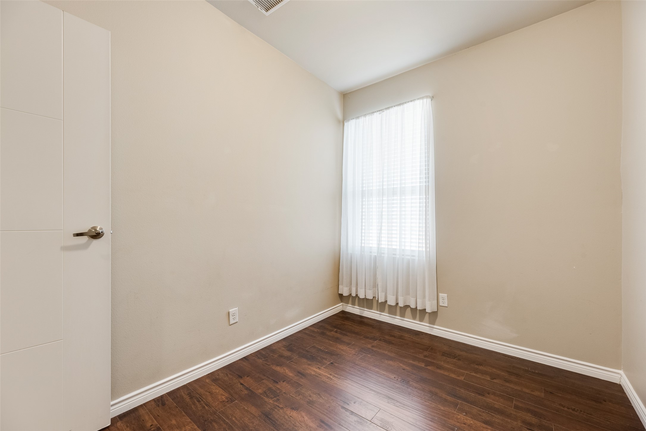 1100 W Trinity Mills Road 2040