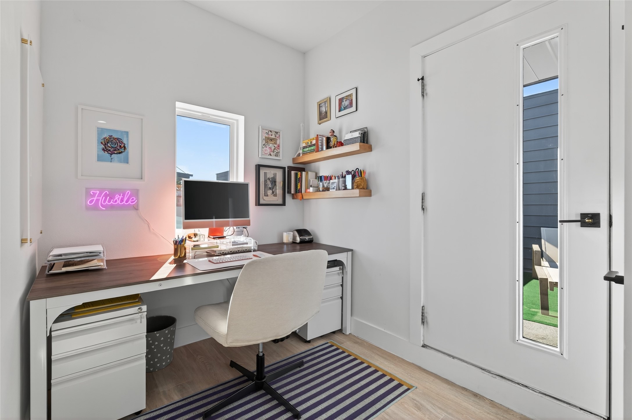 2102 N Prairie Avenue 105