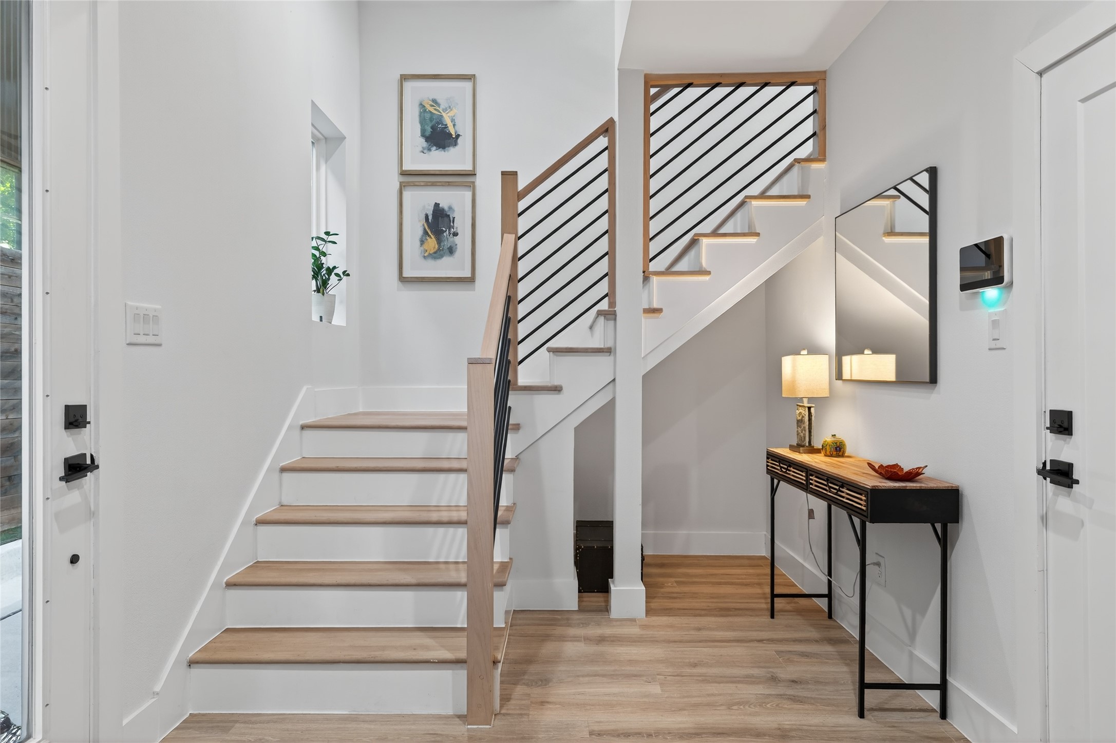 2102 N Prairie Avenue 105