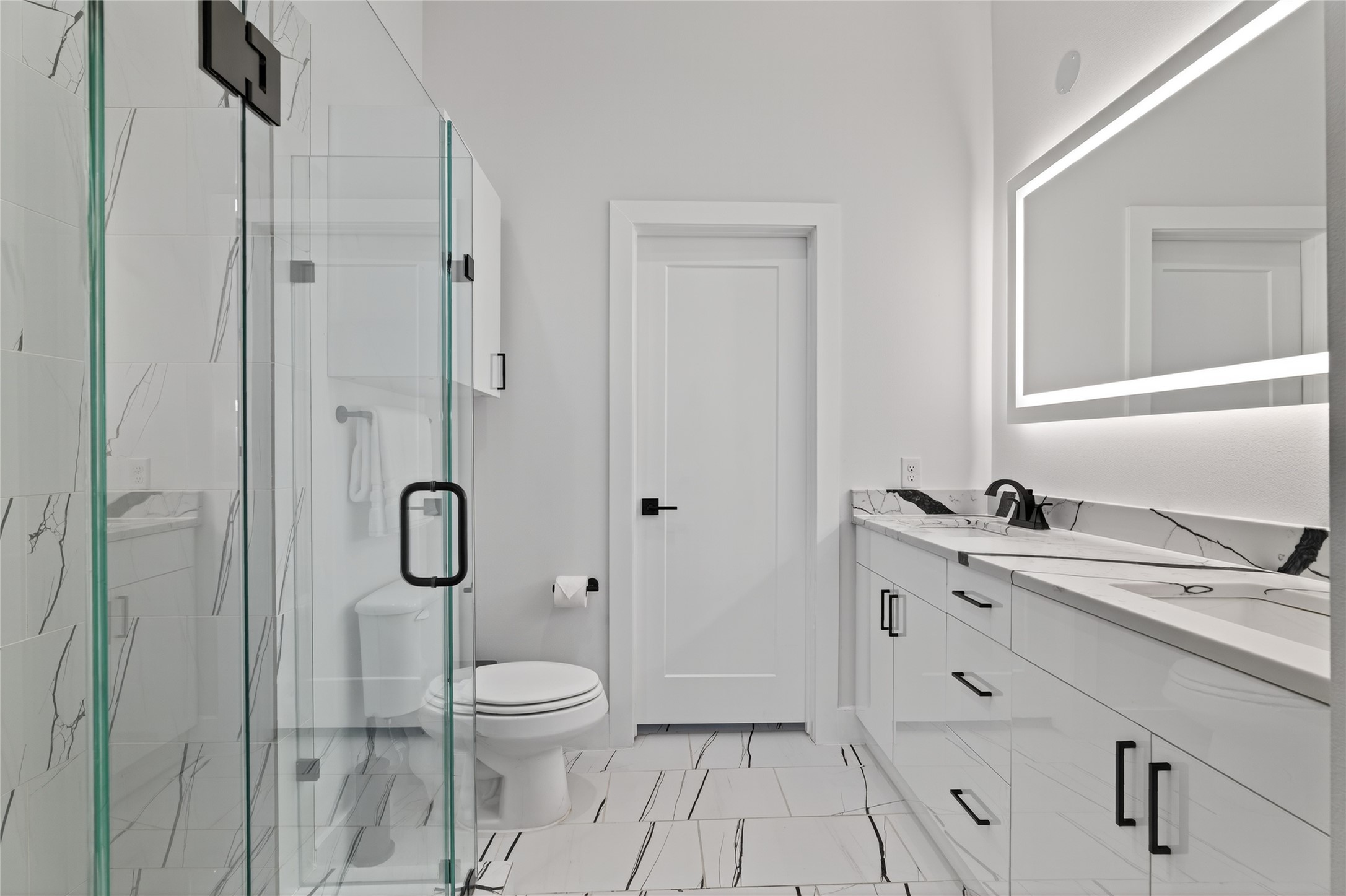 2102 N Prairie Avenue 105