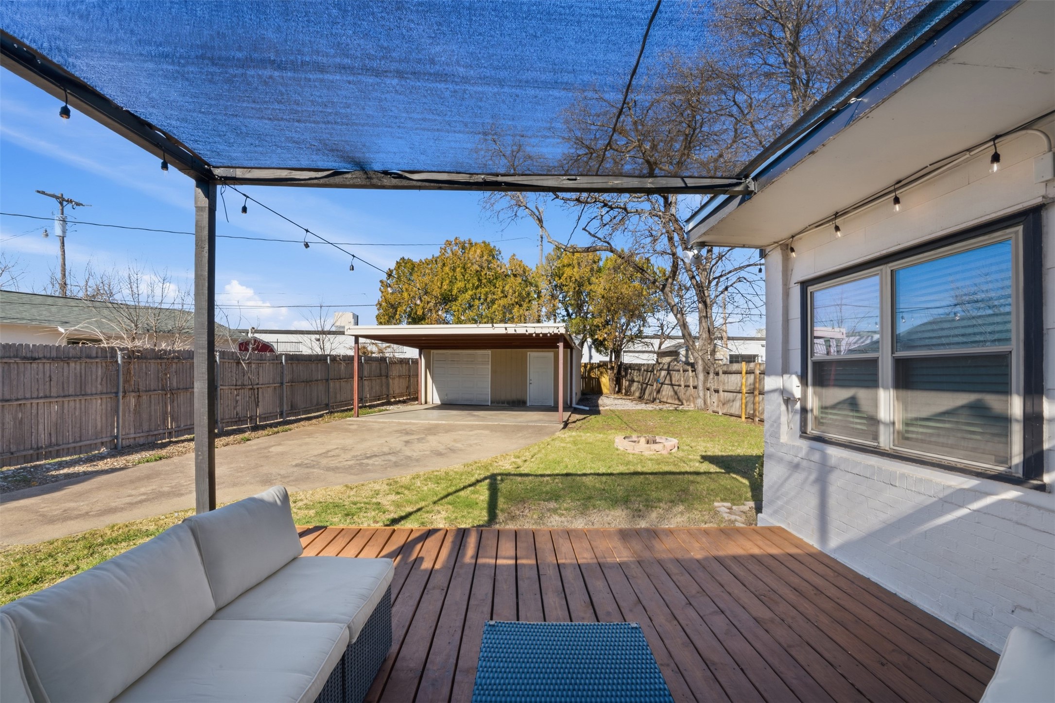 3824 Desert Ridge Drive