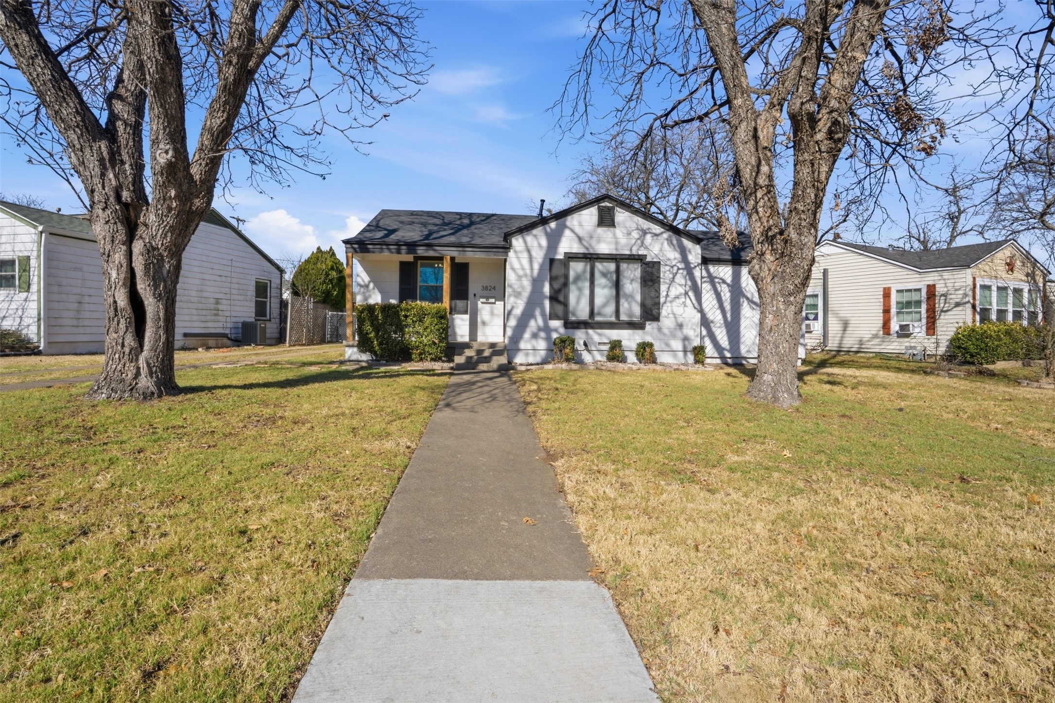 3824 Desert Ridge Drive