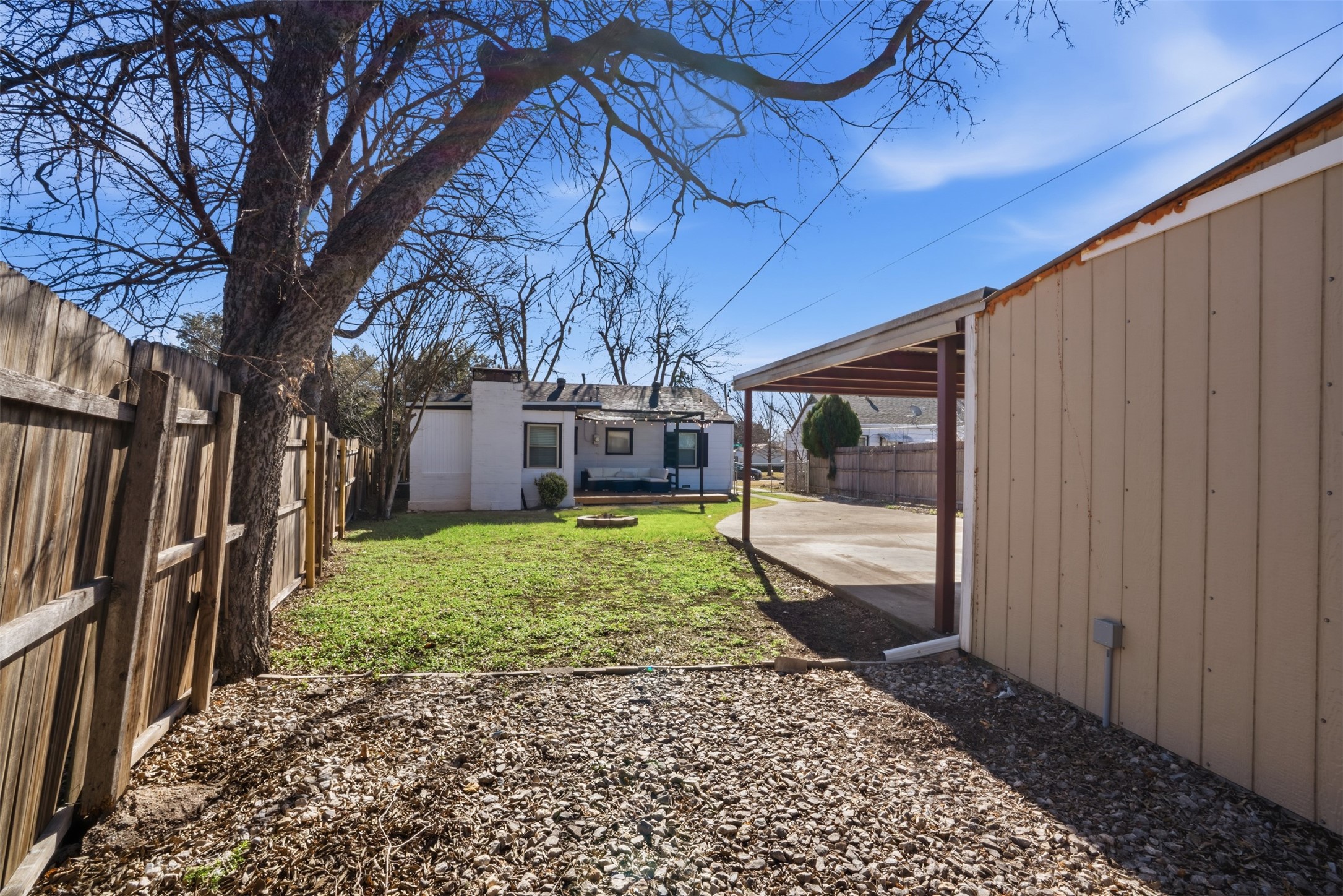 3824 Desert Ridge Drive