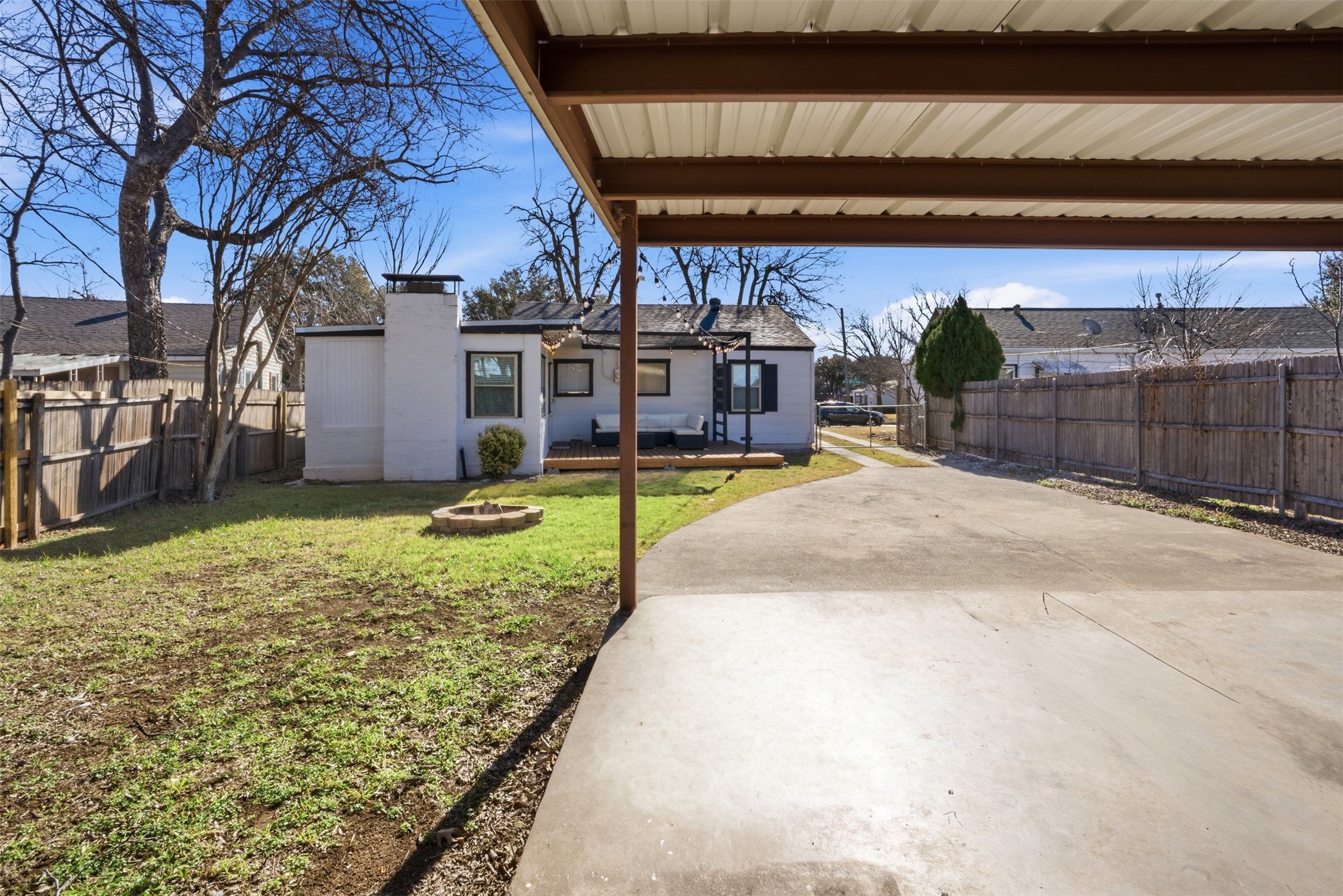 3824 Desert Ridge Drive