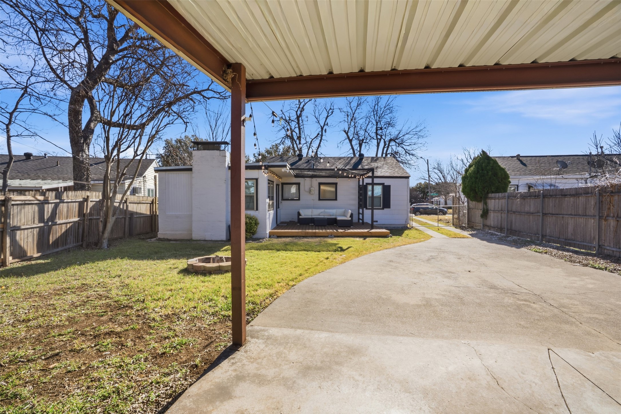 3824 Desert Ridge Drive