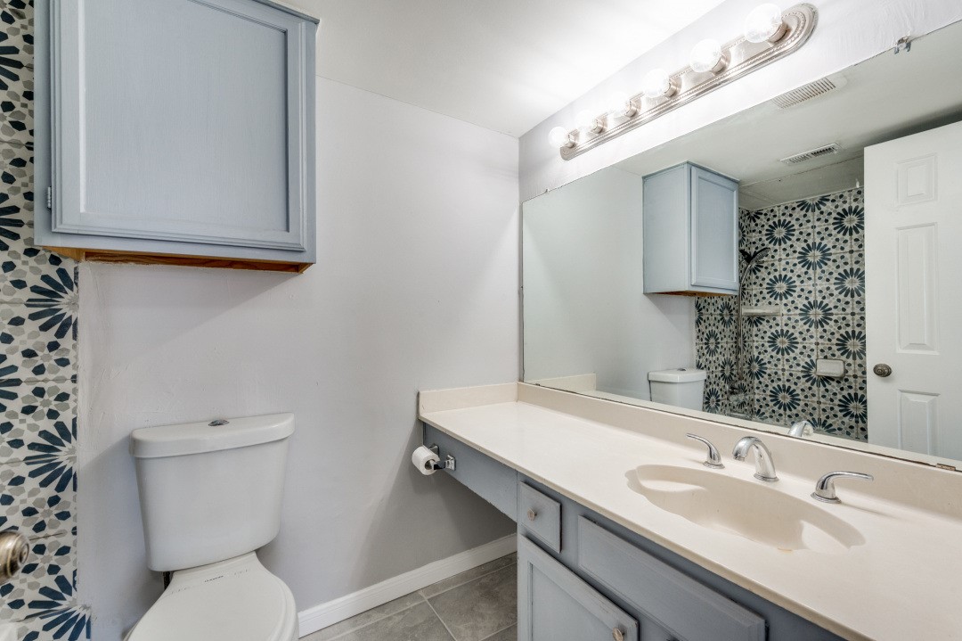 2835 Keller Springs 502