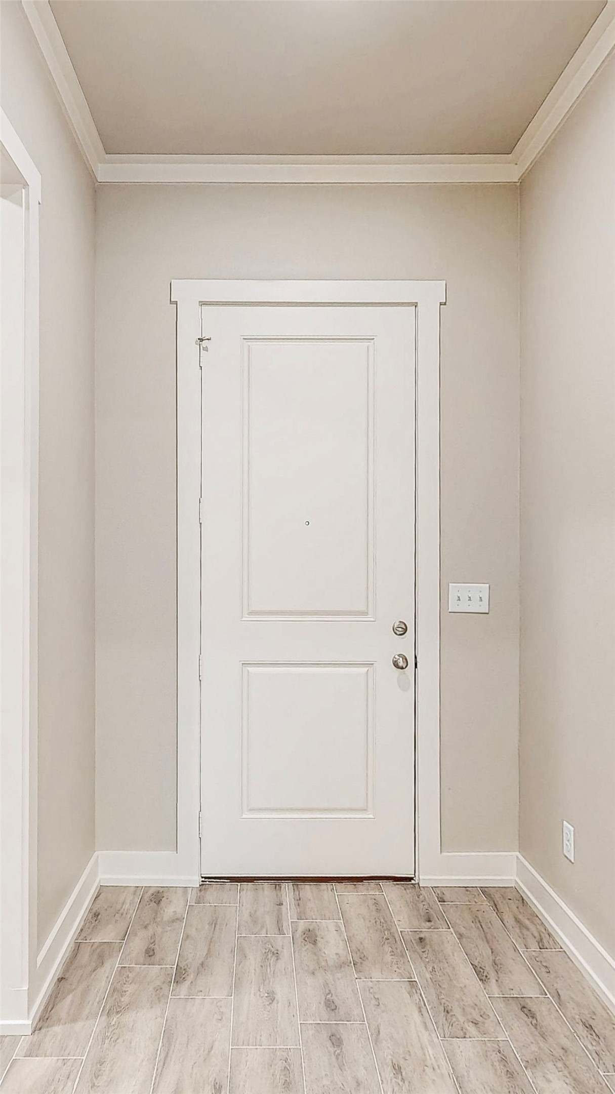 213 S Loveless Street