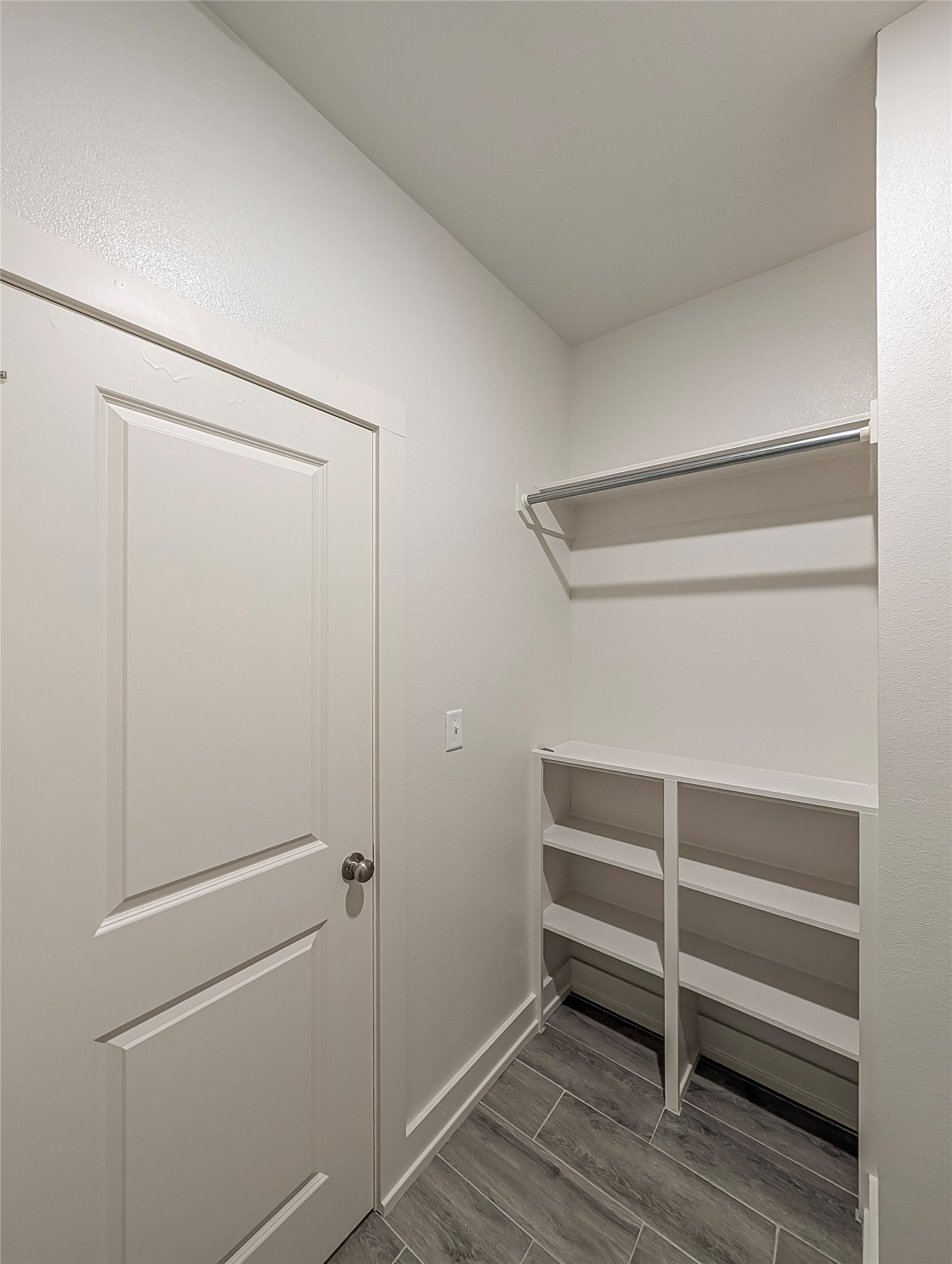 213 S Loveless Street