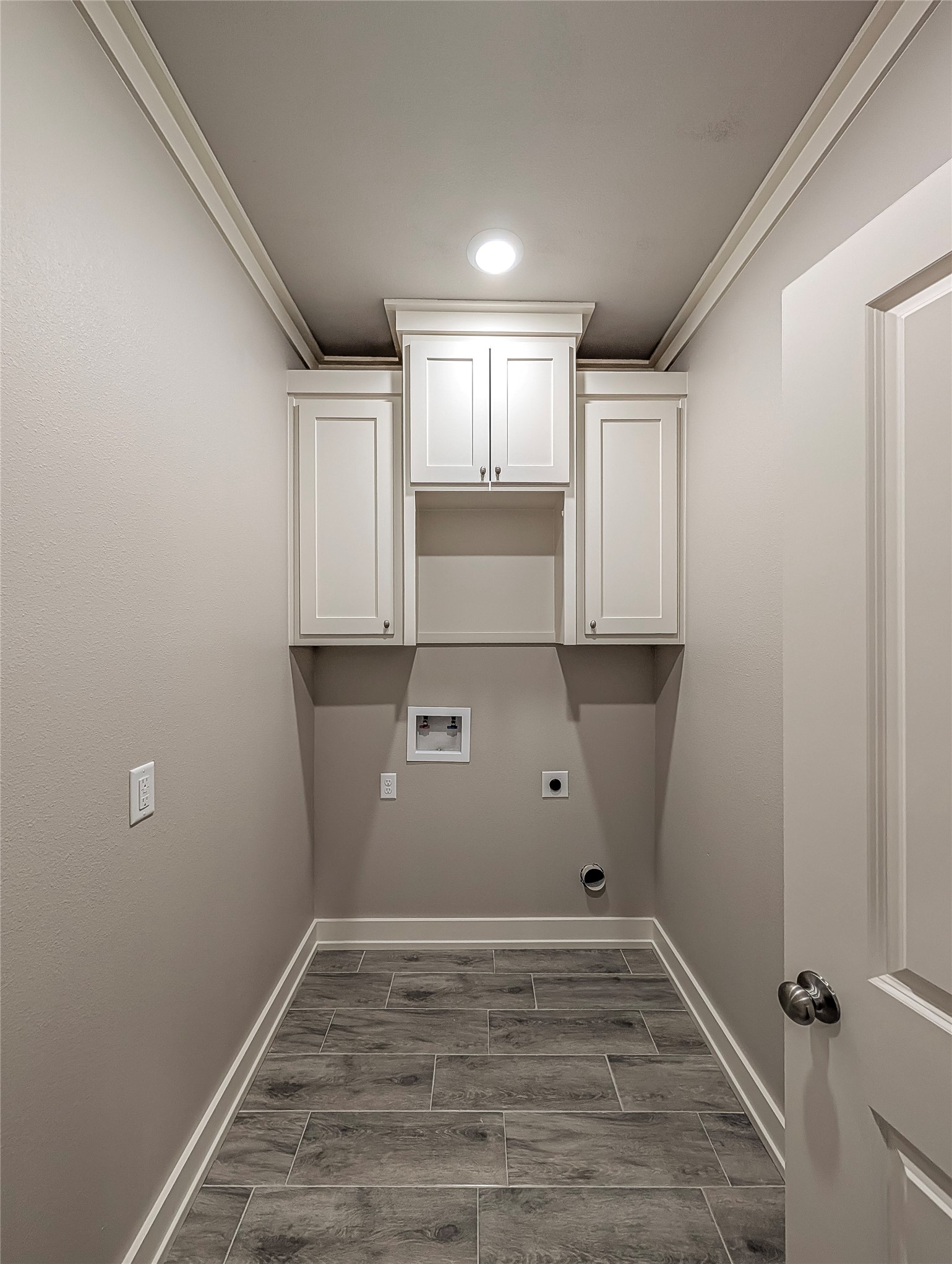 213 S Loveless Street