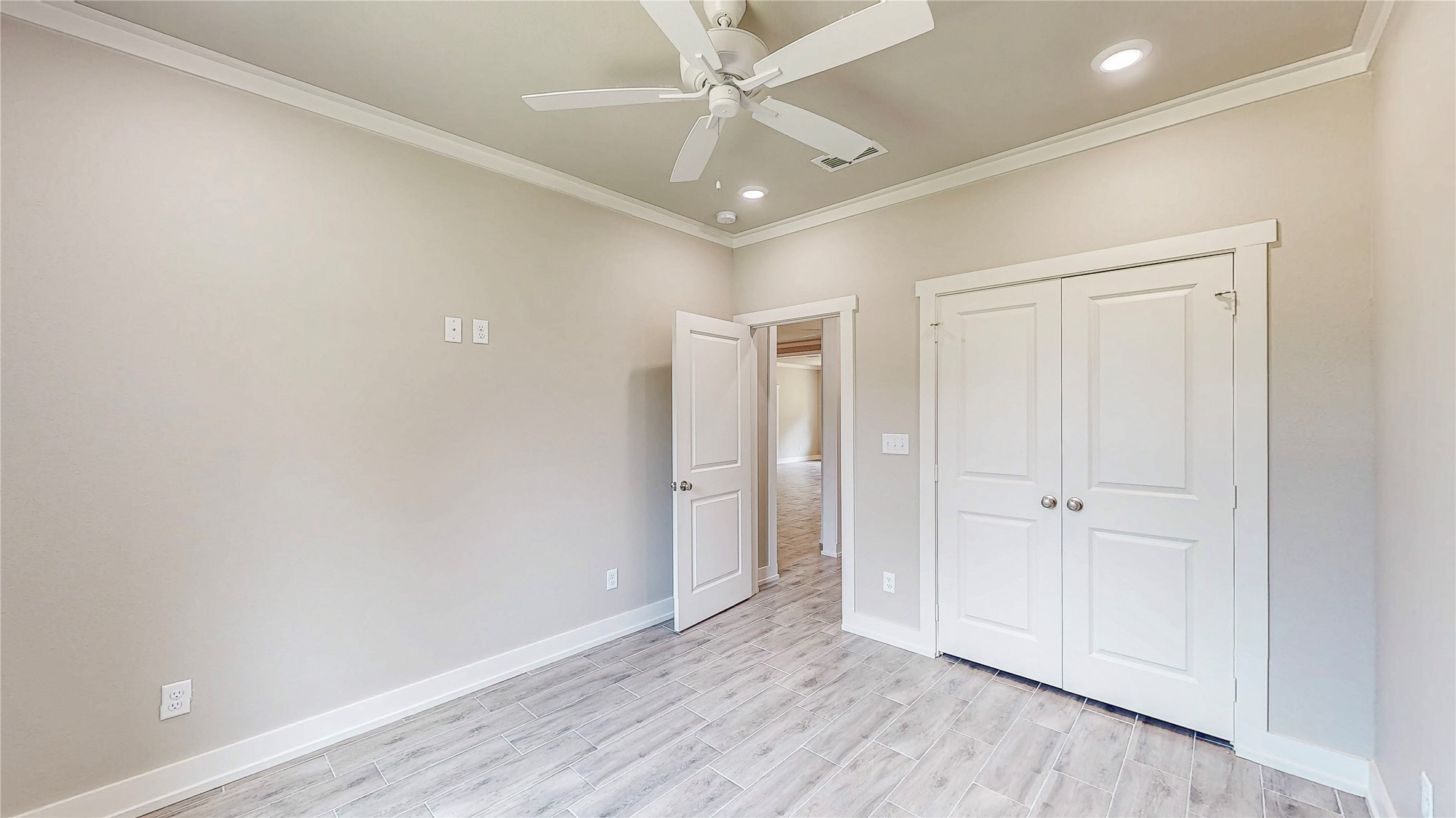 213 S Loveless Street