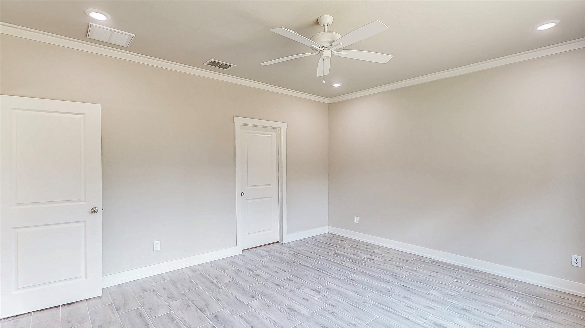 213 S Loveless Street