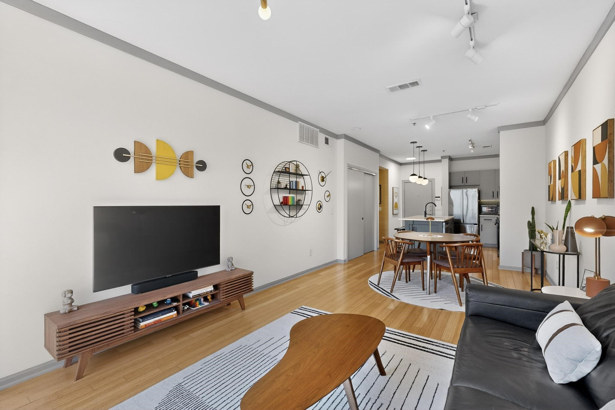 4111 Gilbert Avenue 108