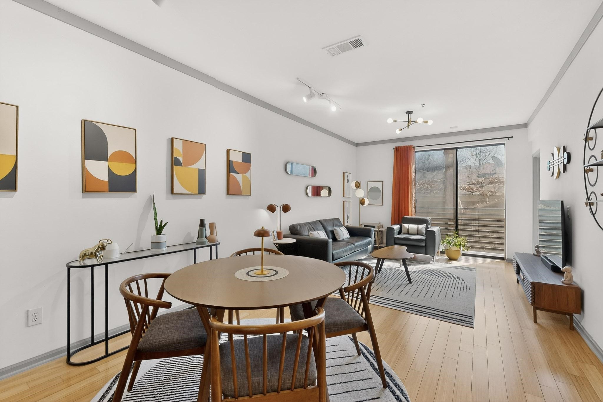 4111 Gilbert Avenue 108