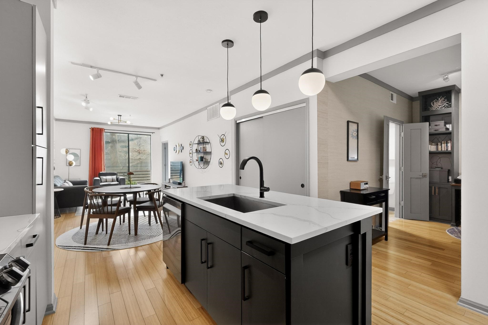 4111 Gilbert Avenue 108