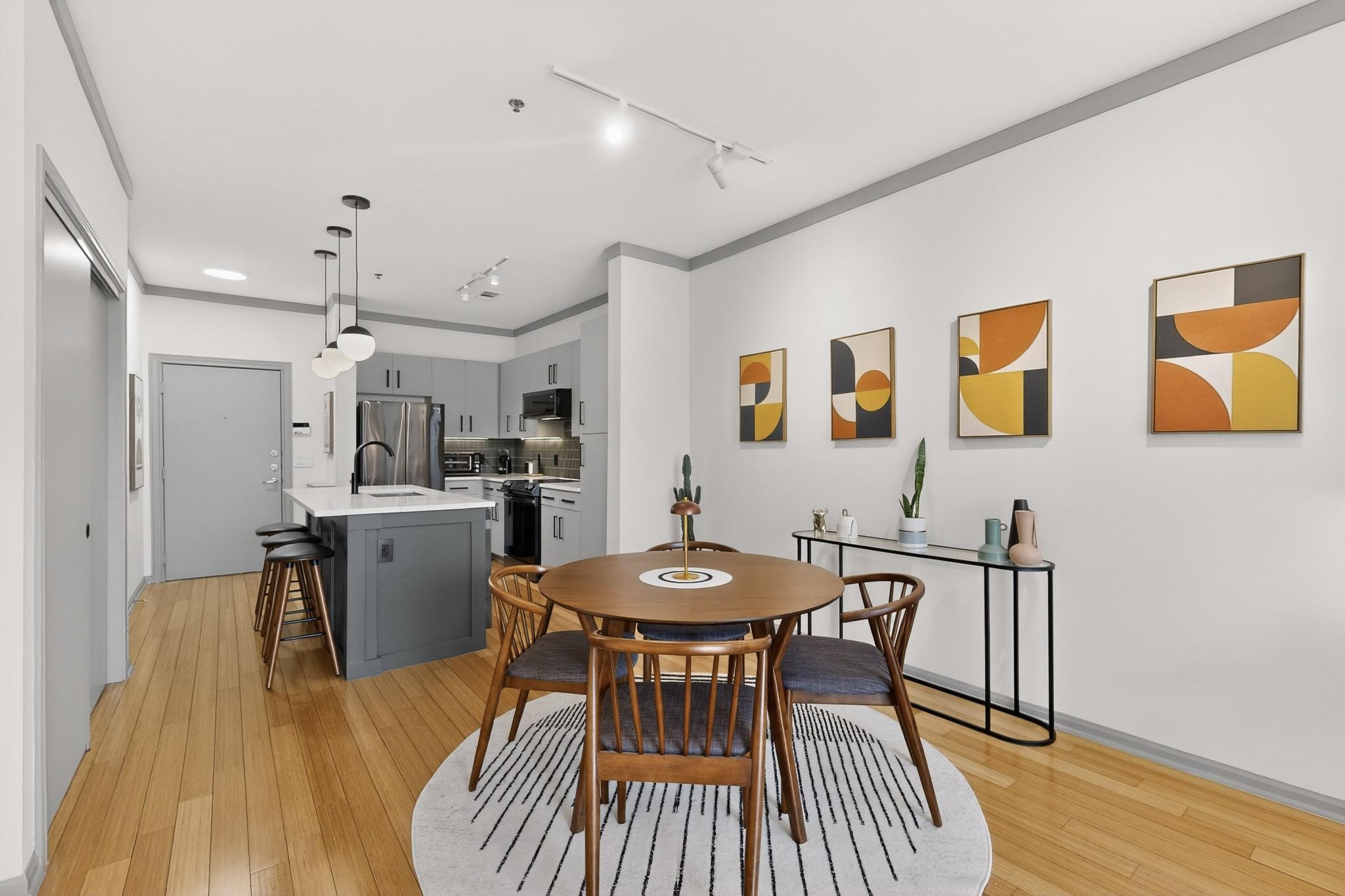 4111 Gilbert Avenue 108