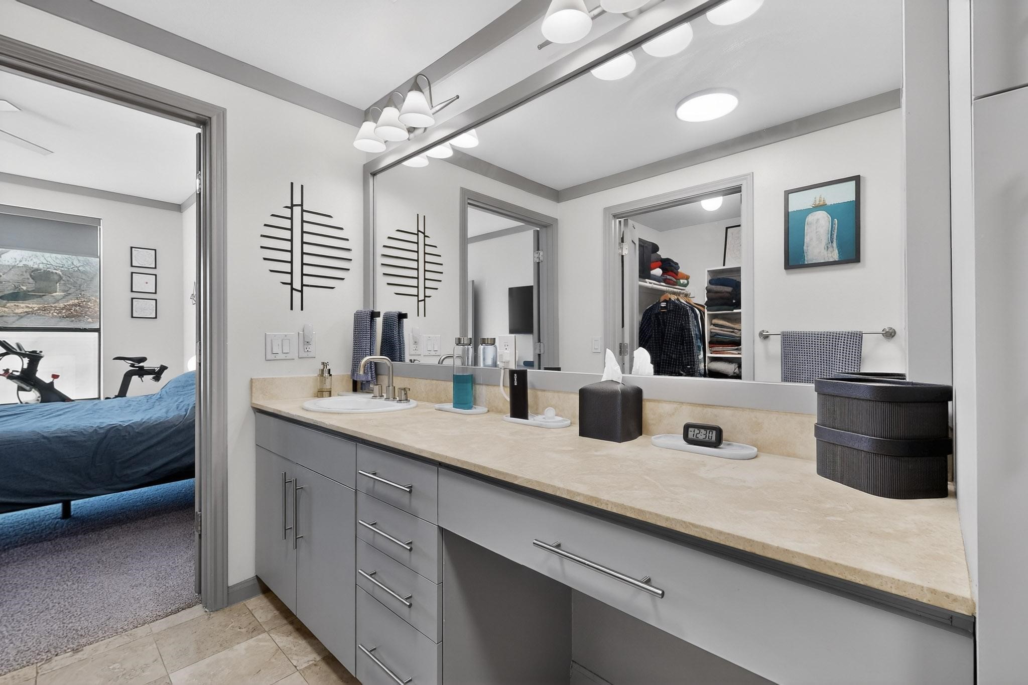 4111 Gilbert Avenue 108