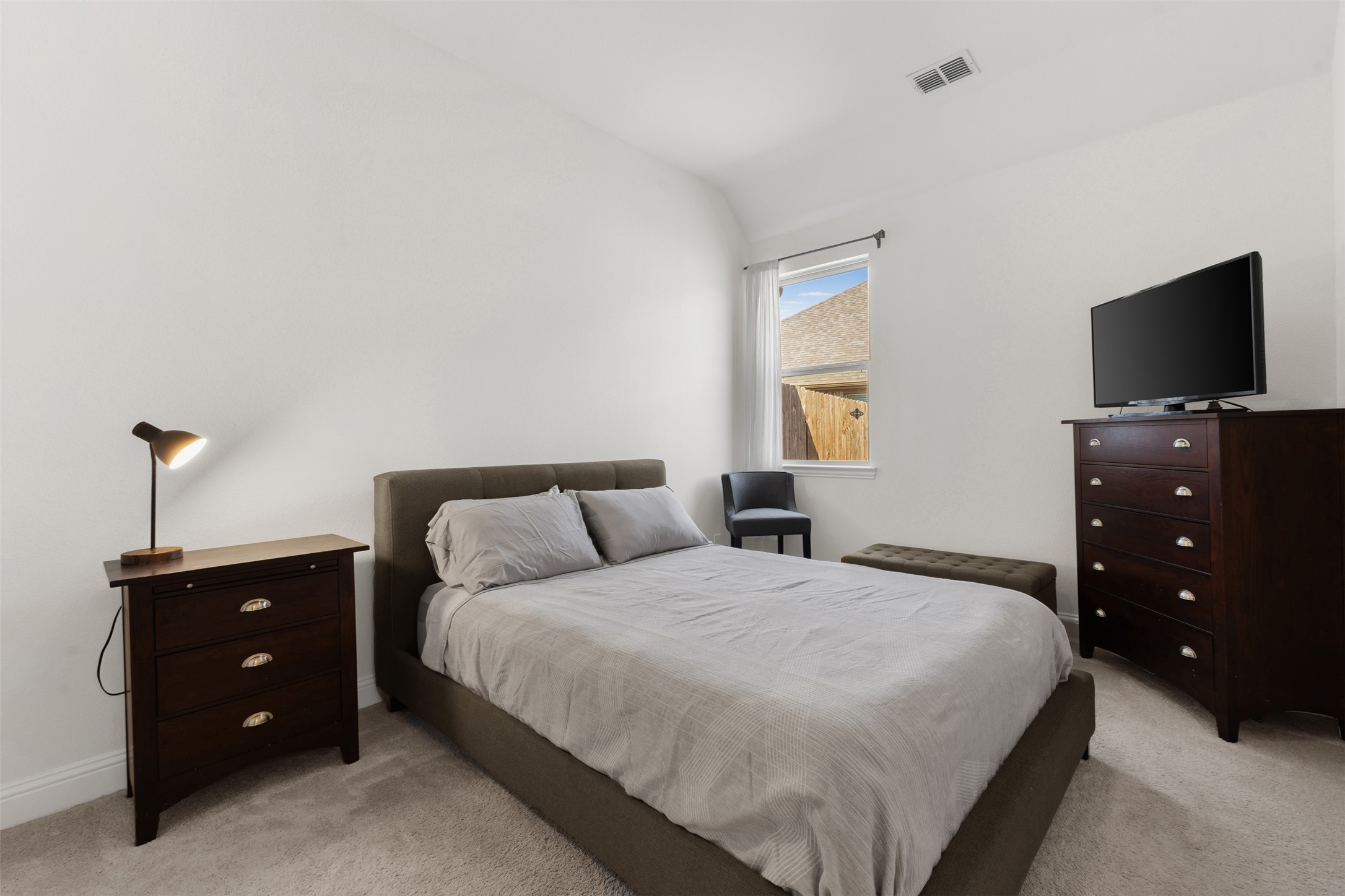 208 Sequoia