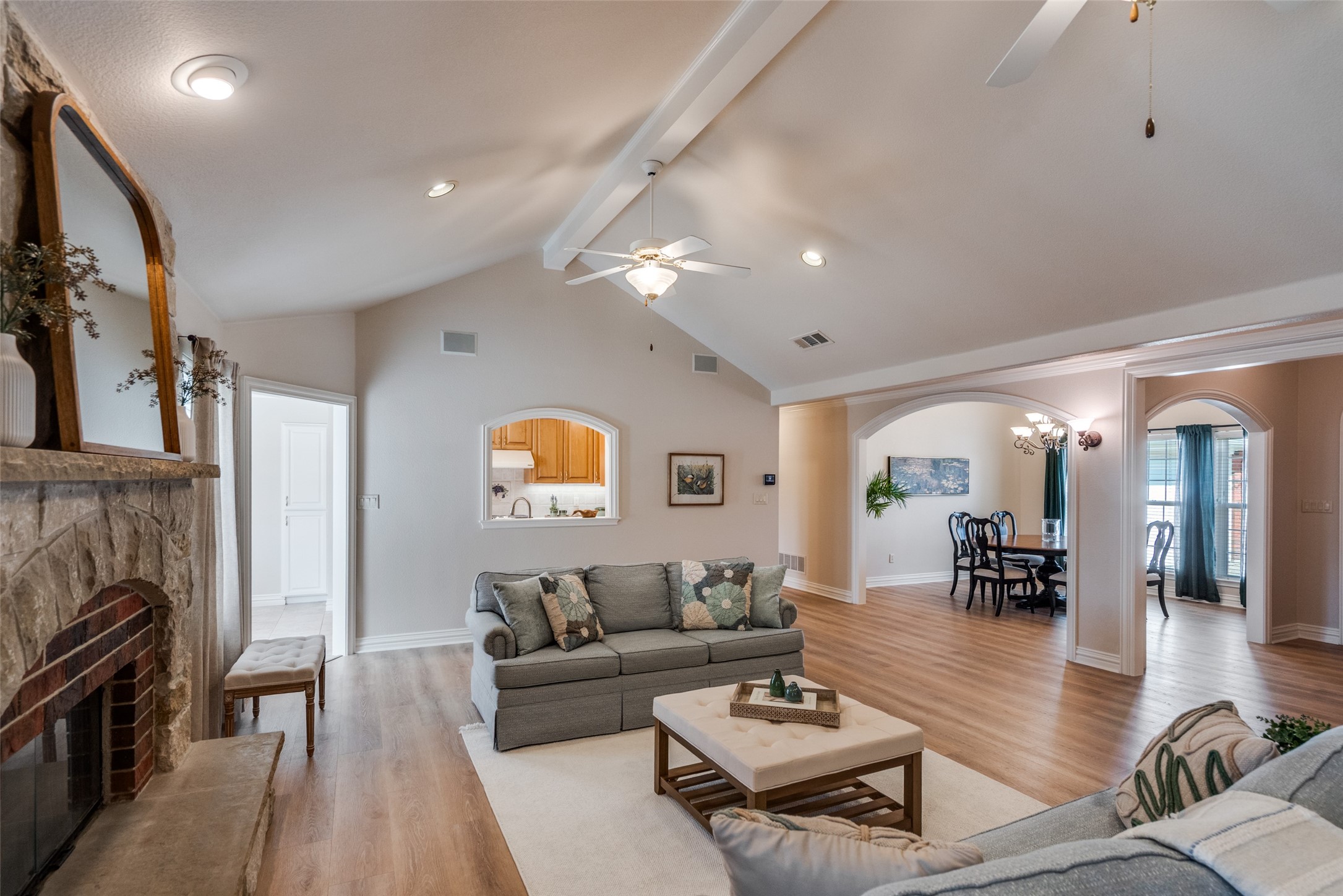 6604 Villa Road