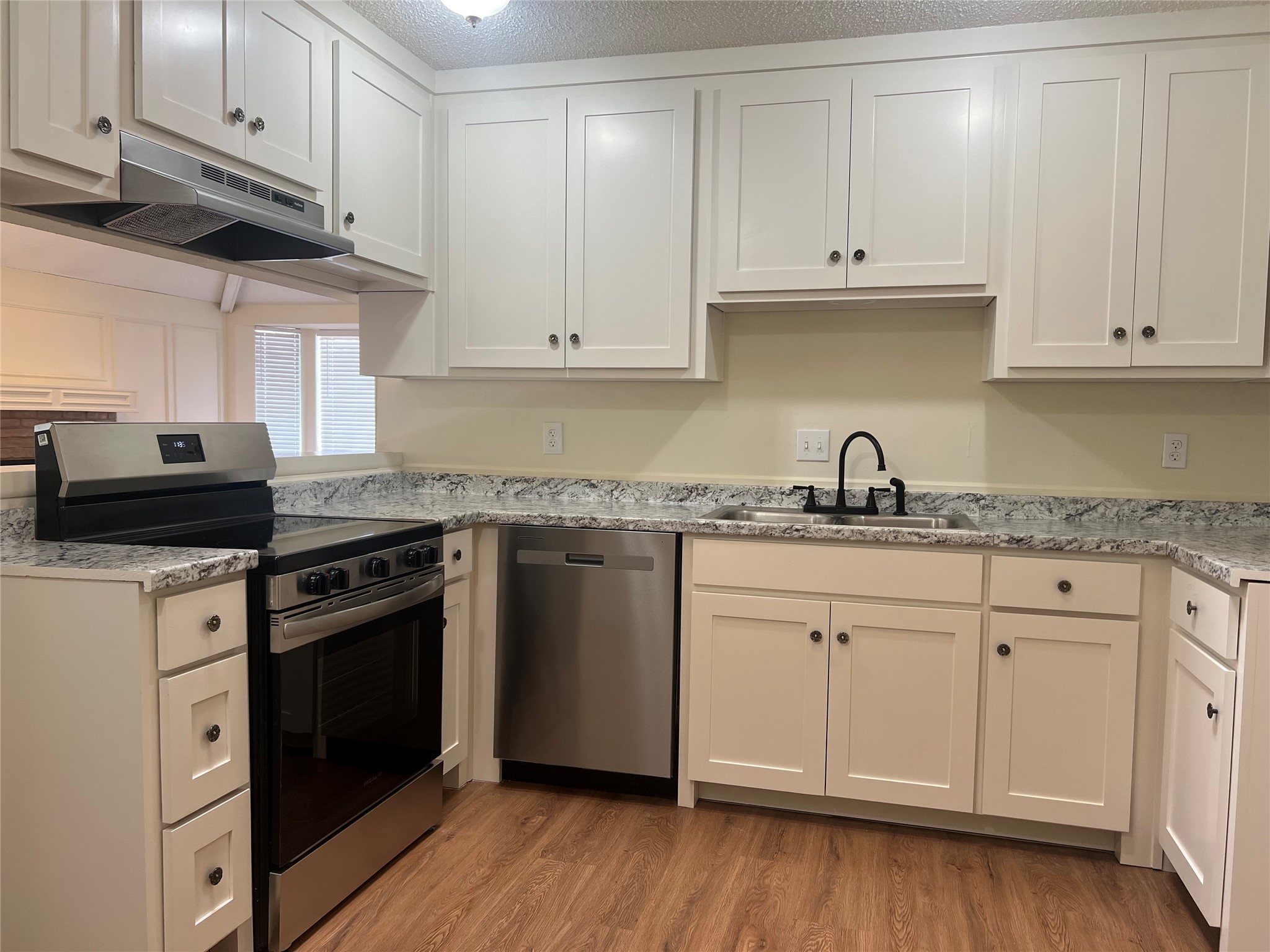 11822 Garden Terrace Drive