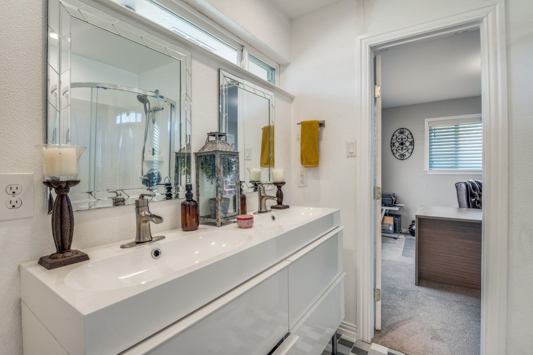 532 W Five Mile Parkway