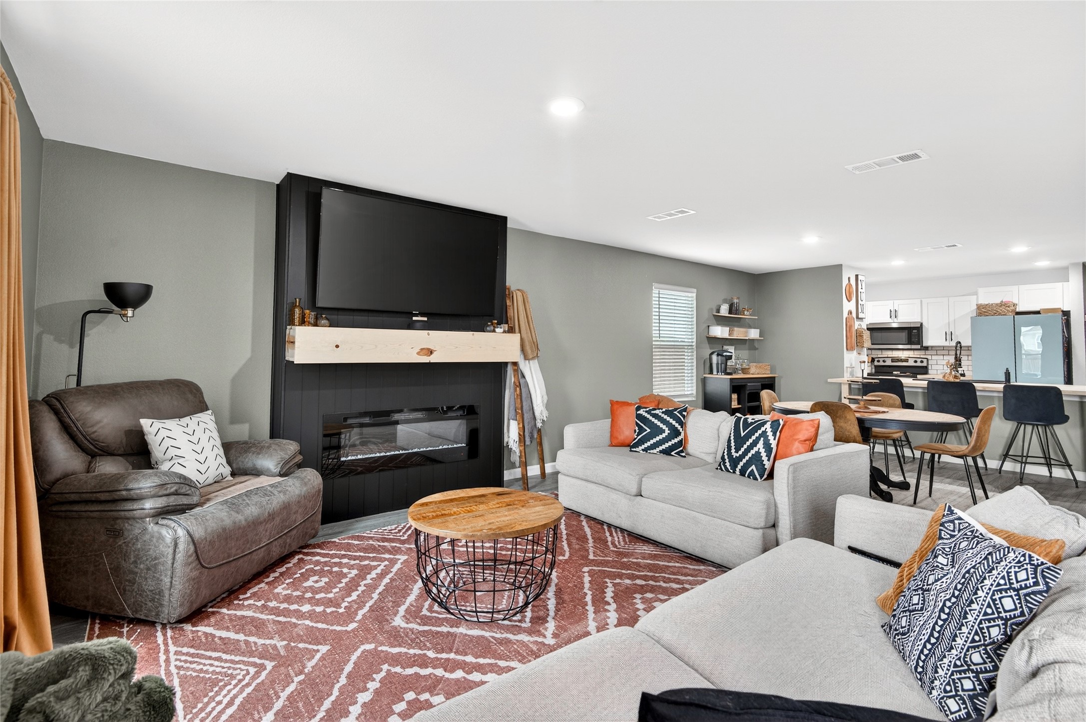 821 Sugartree Drive
