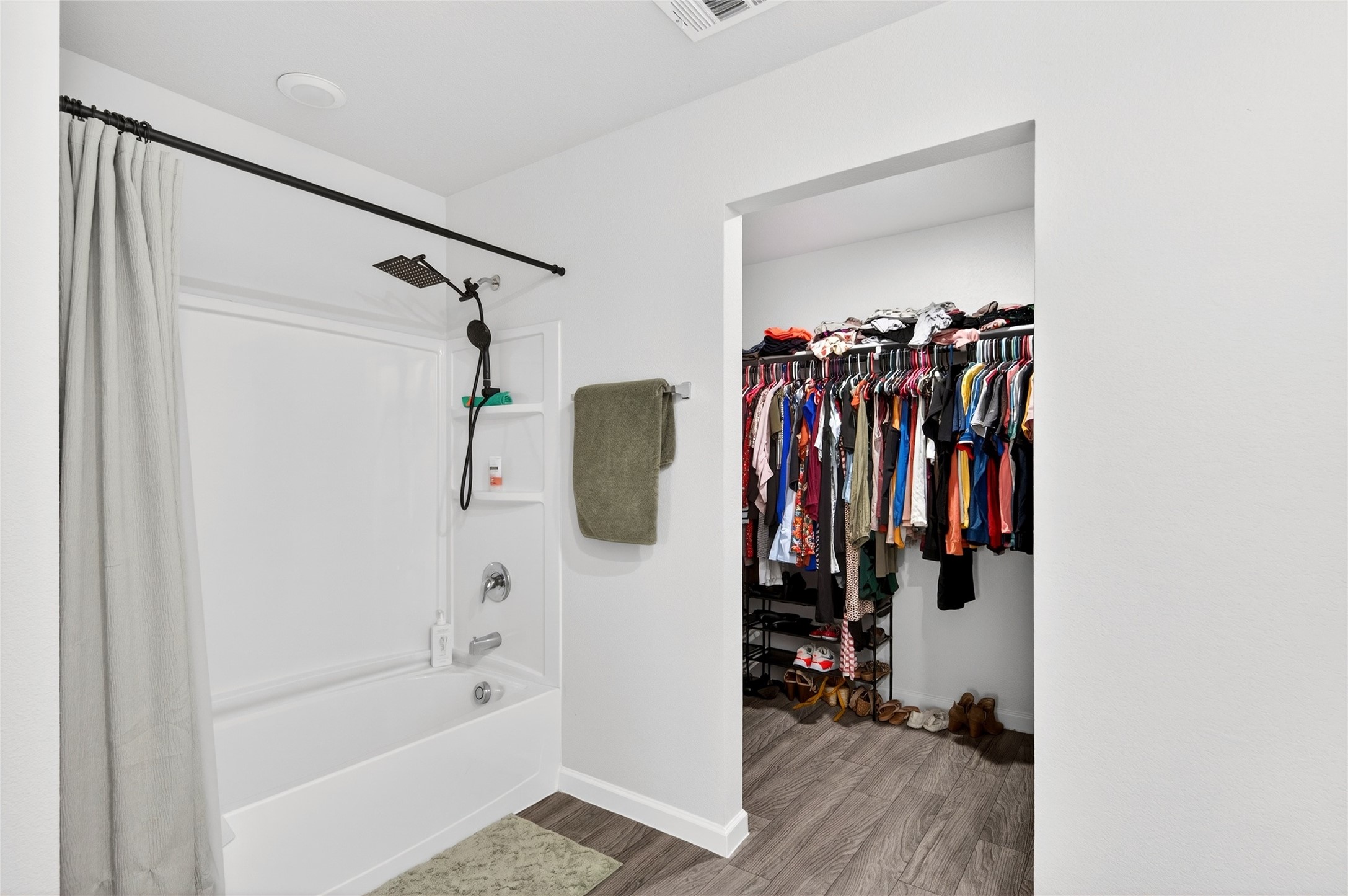 821 Sugartree Drive