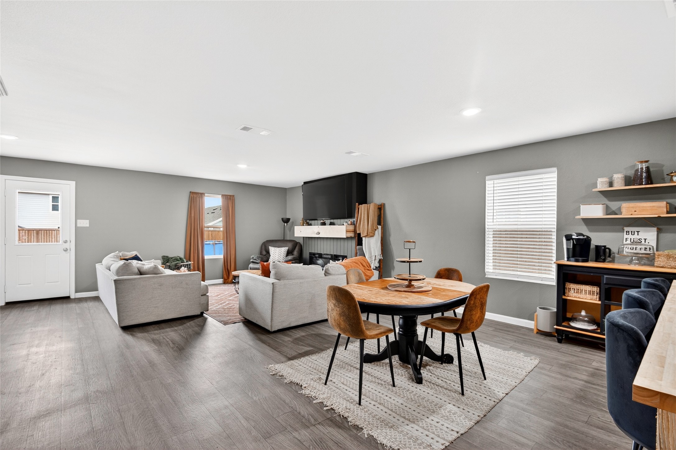 821 Sugartree Drive
