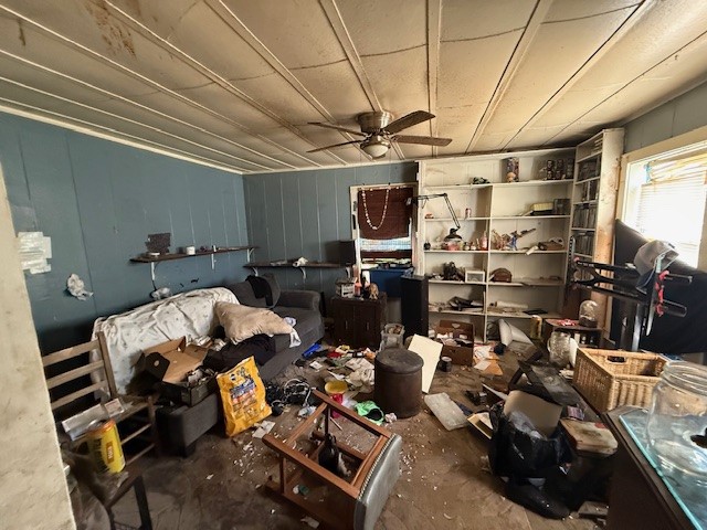 4608 Blackstone