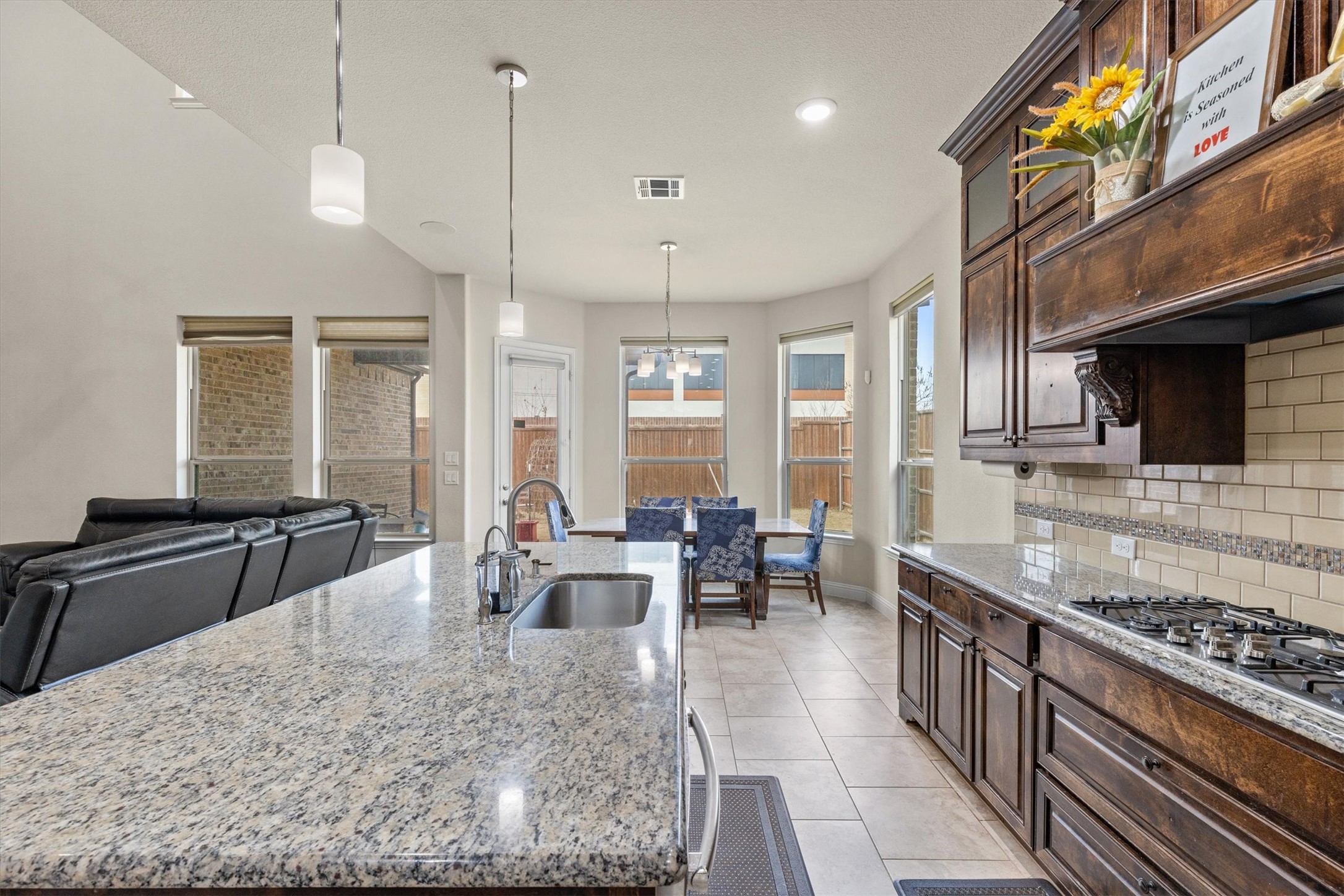 10611 Ferdinand View