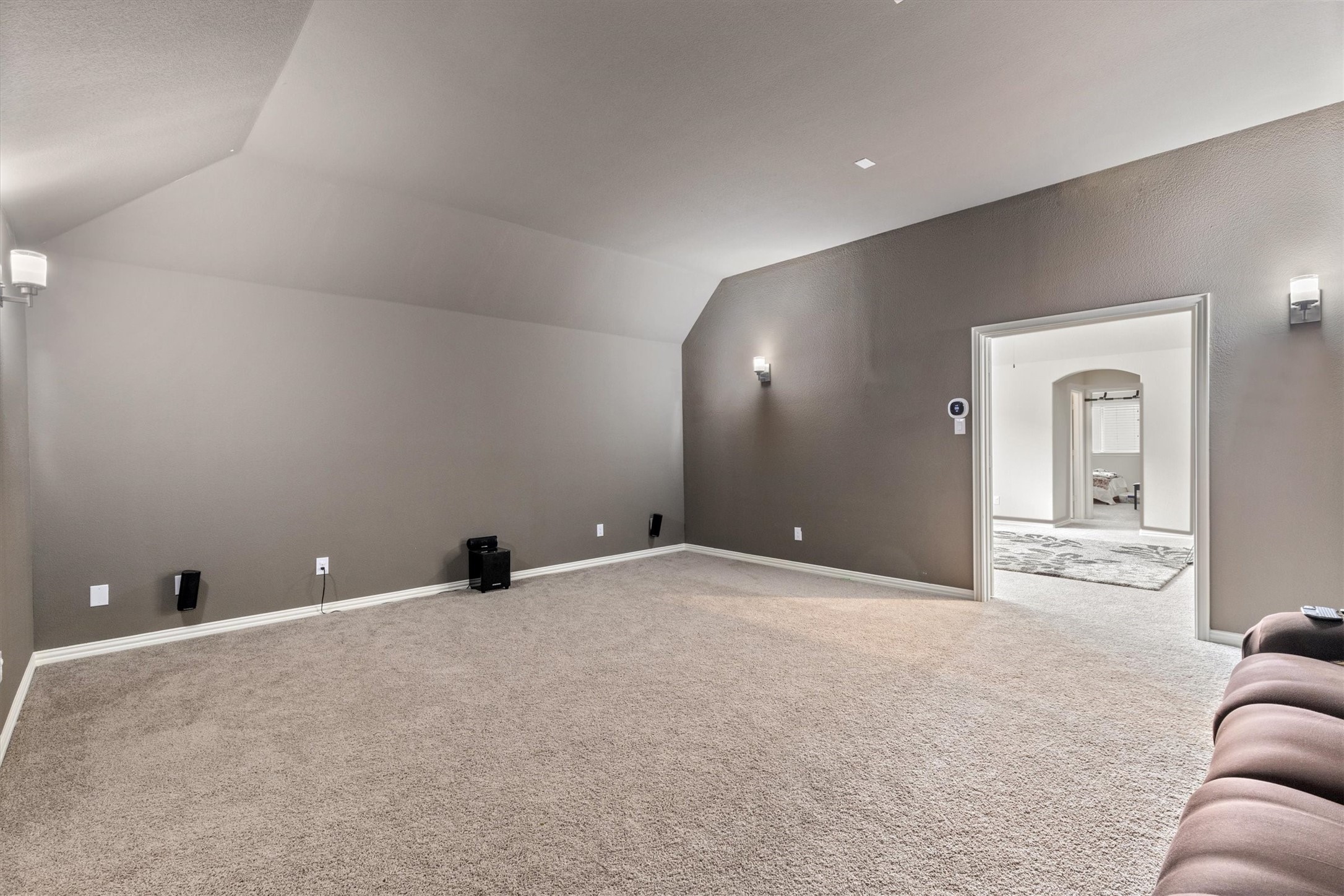 10611 Ferdinand View