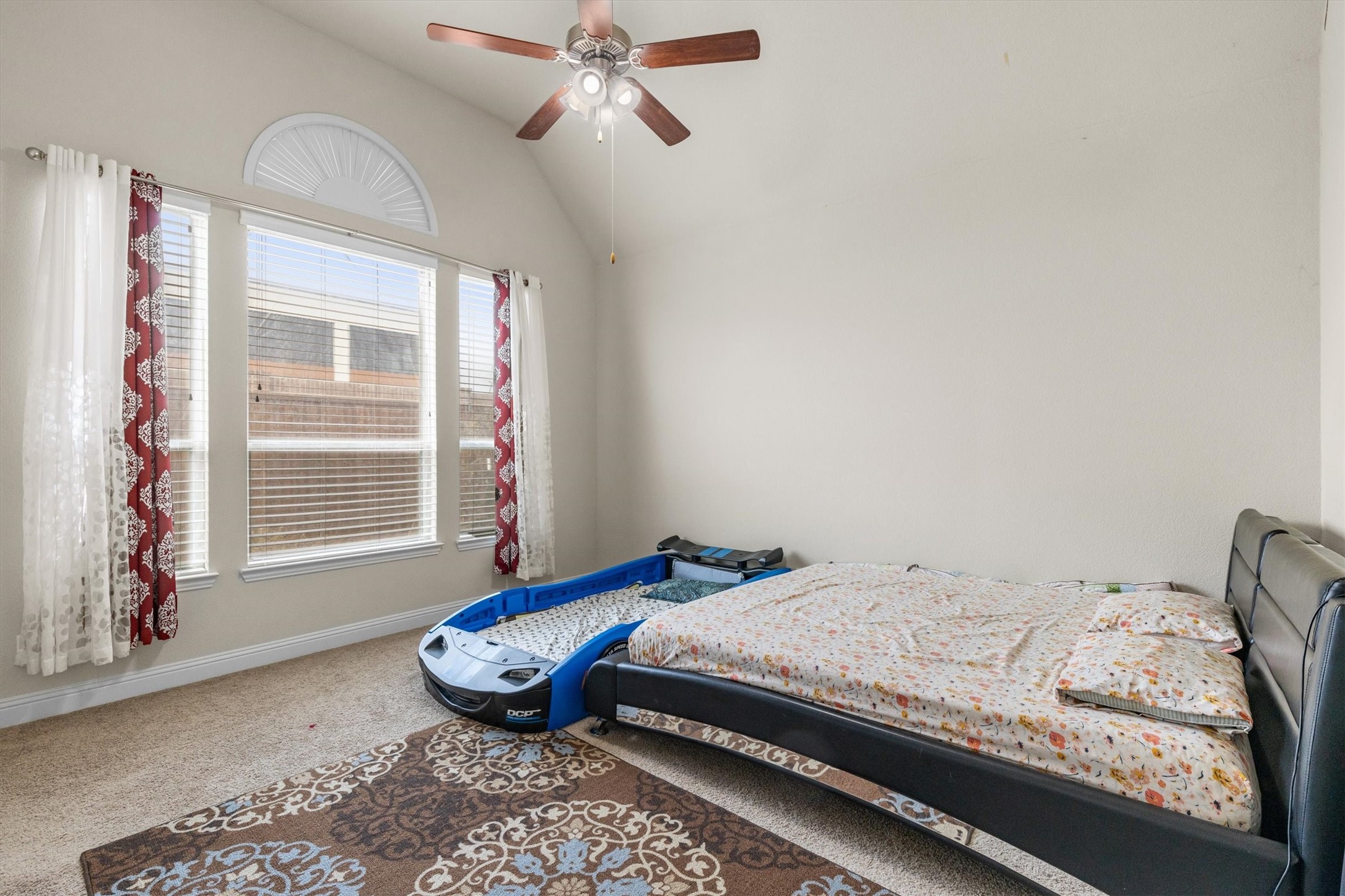10611 Ferdinand View