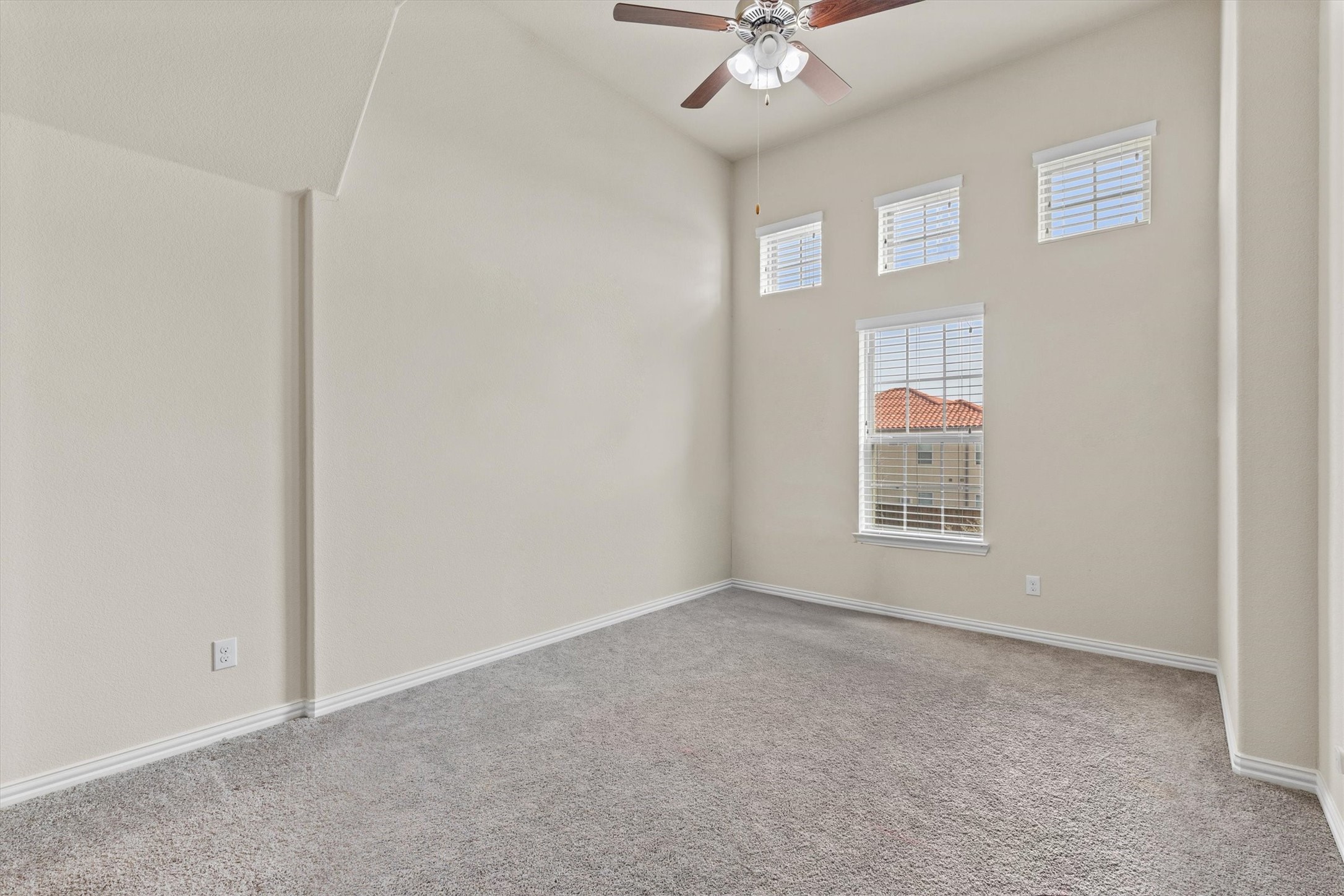 10611 Ferdinand View